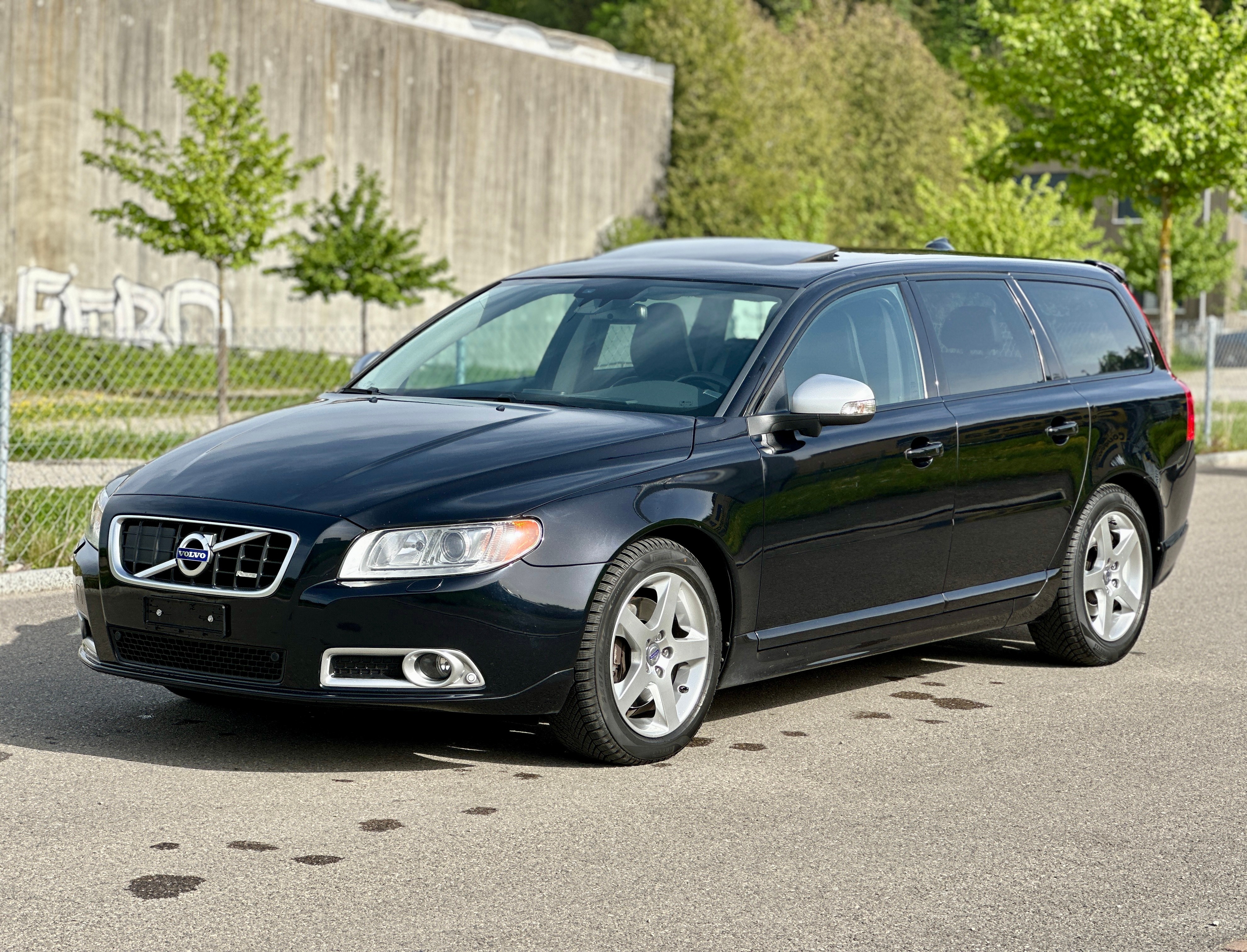 VOLVO V70 T6 AWD R-Design Geartronic