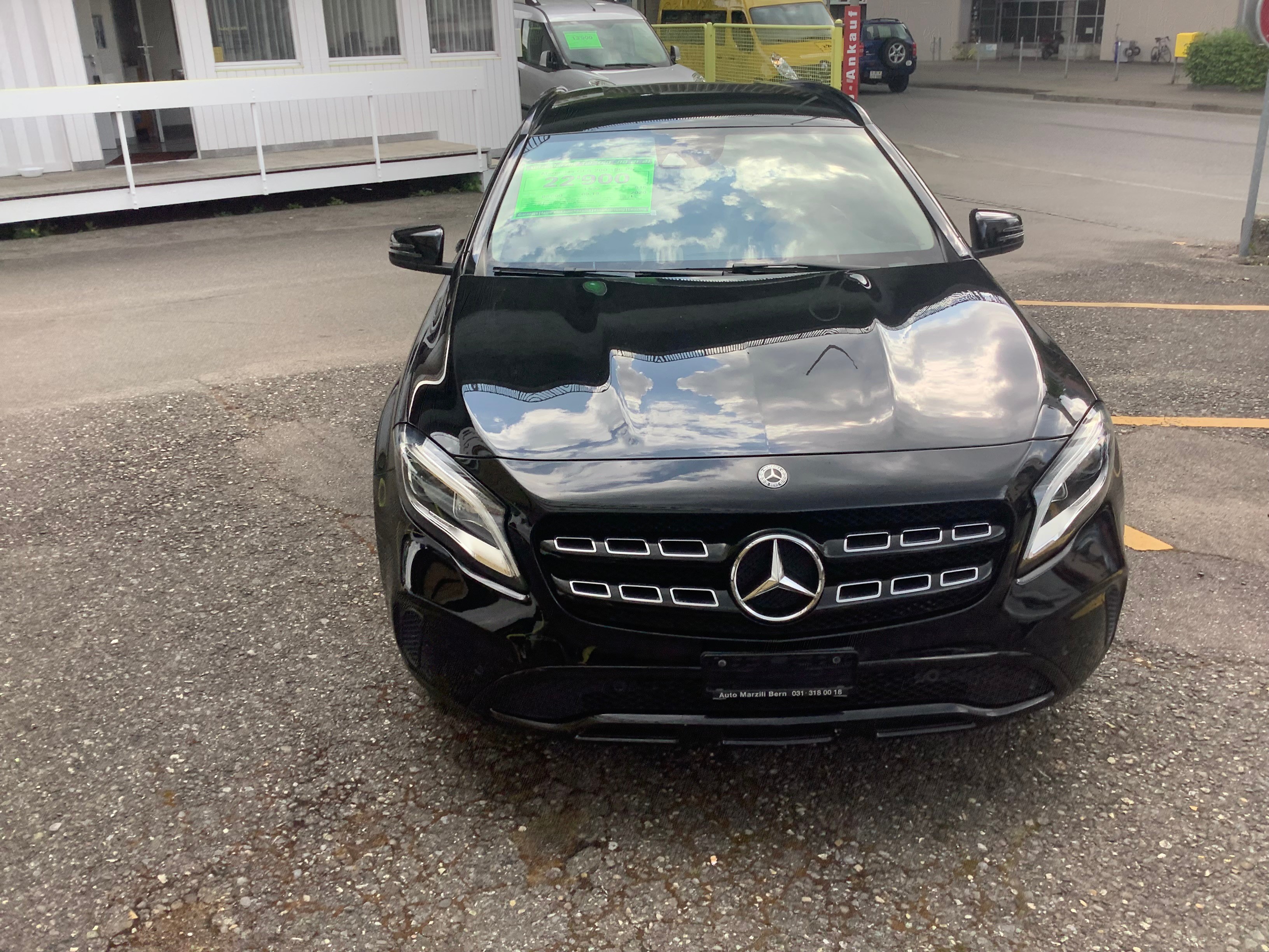 MERCEDES-BENZ GLA 200 Night Star