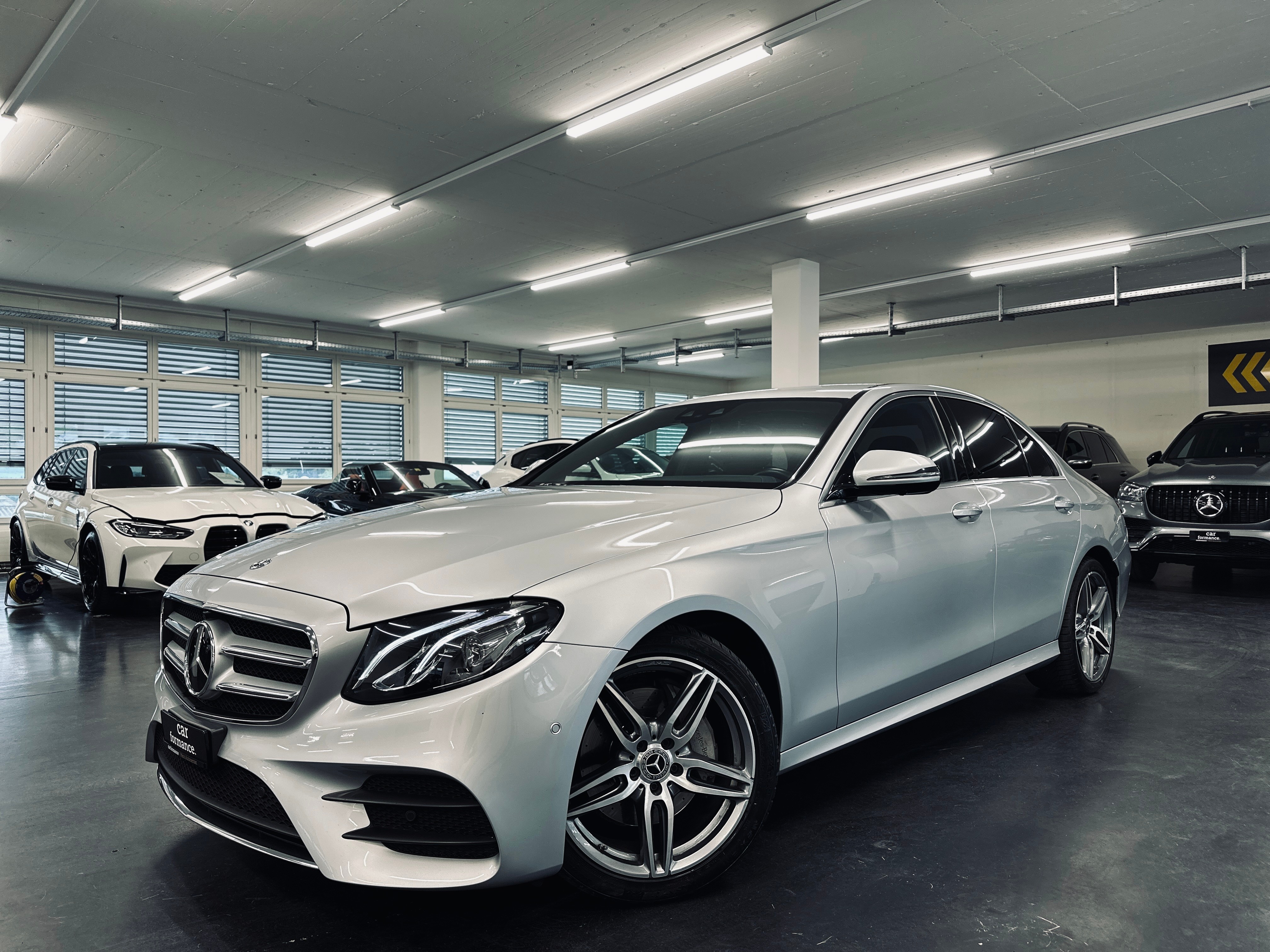 MERCEDES-BENZ E 220 d AMG Line 4matic