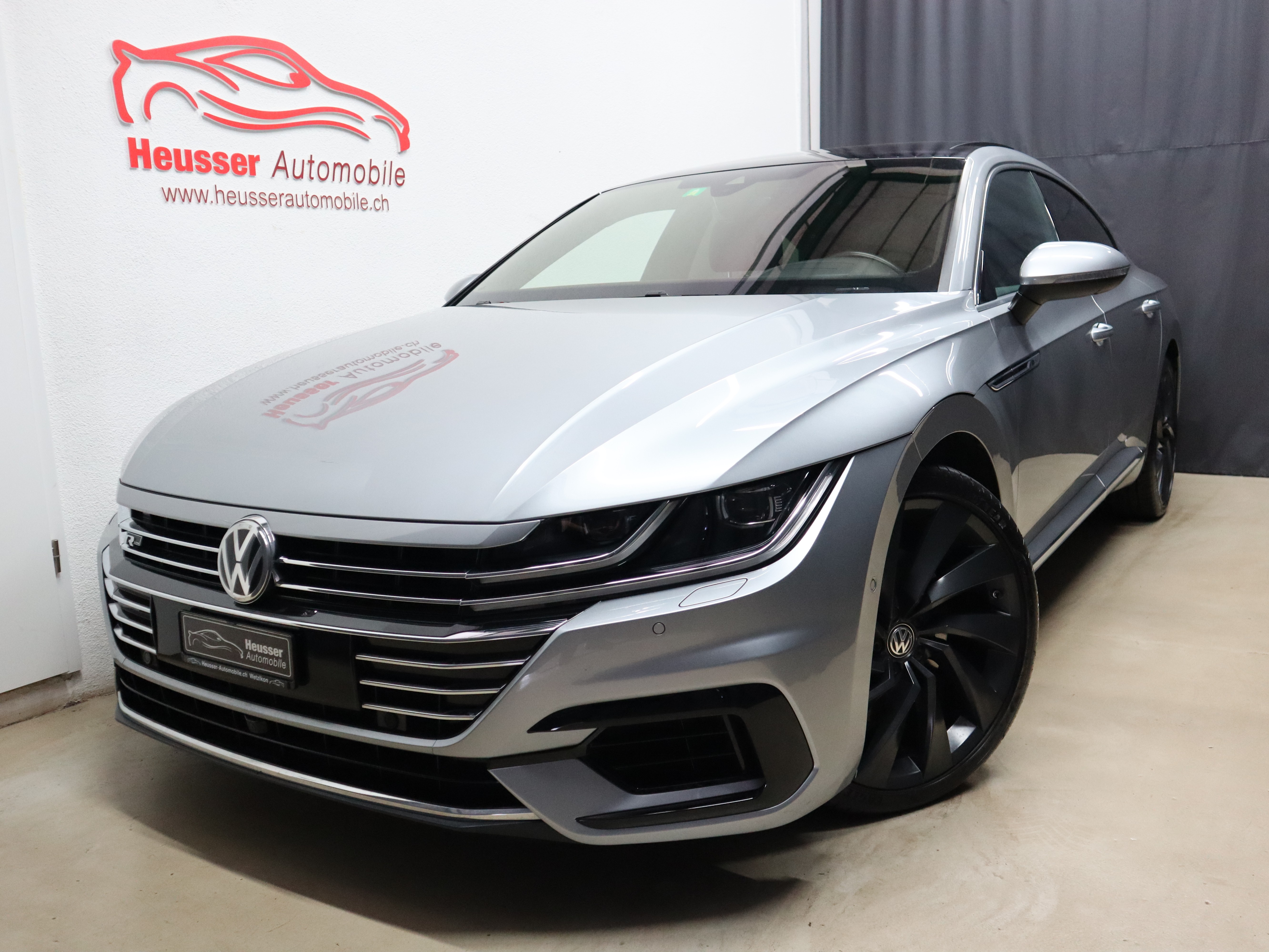 VW Arteon 2.0 TSI BMT R-Line 4Motion DSG - Virtual Cockpit - Dynaudio - Leder - 360° Kamera - 280 PS