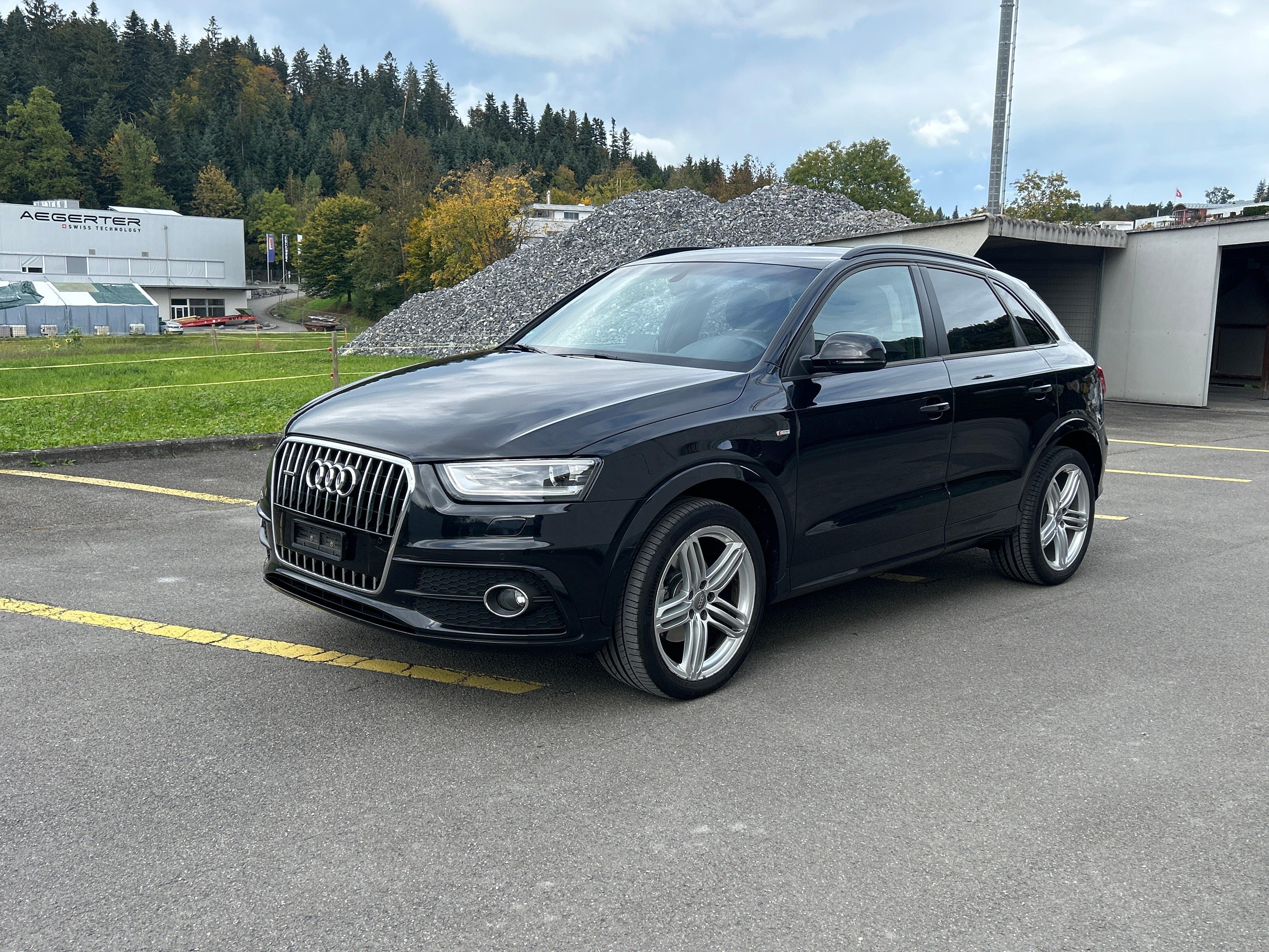 AUDI Q3 2.0 TFSI quattro S line S-tronic