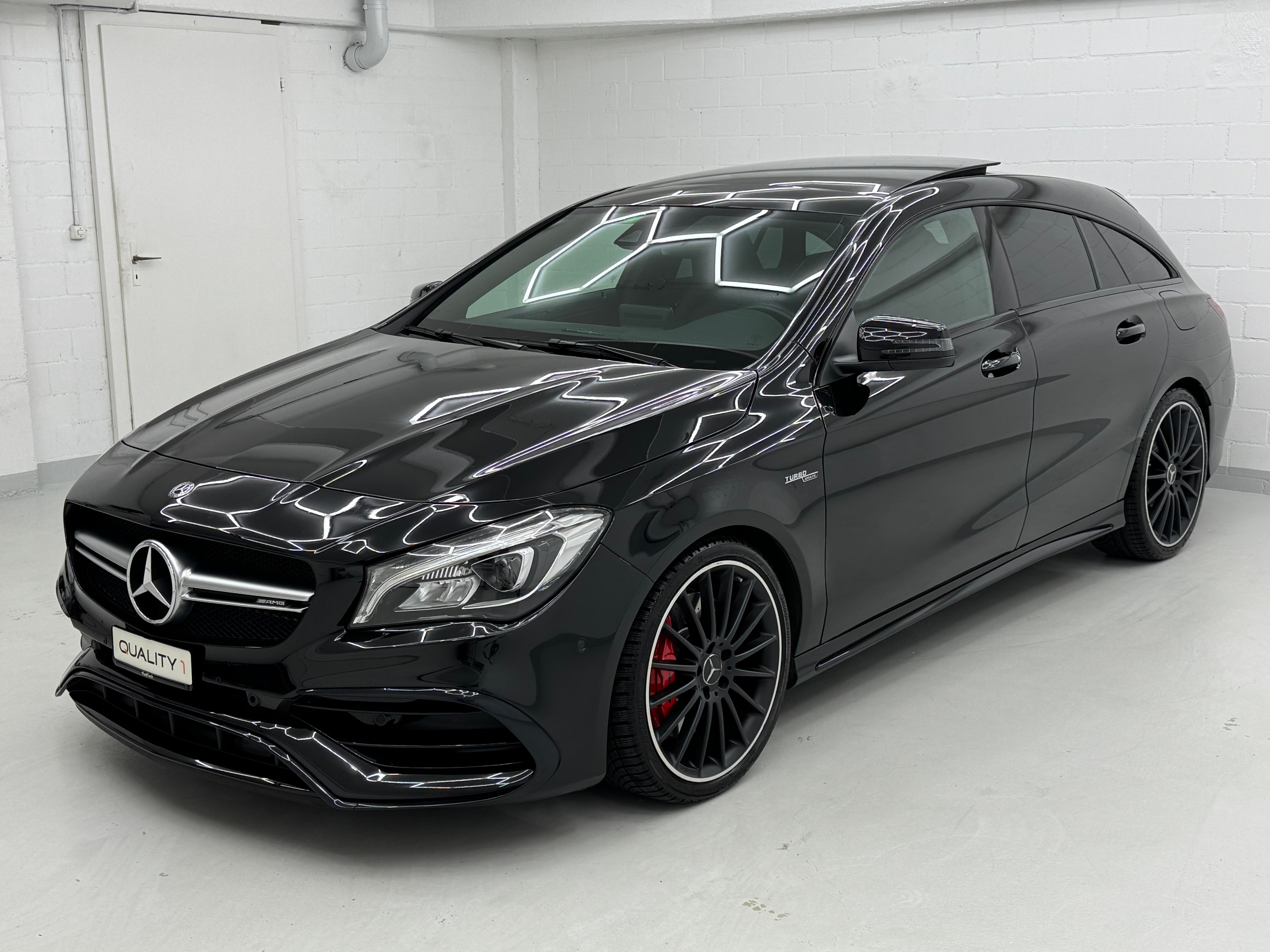 MERCEDES-BENZ CLA Shooting Brake 45 AMG 4Matic Speedshift