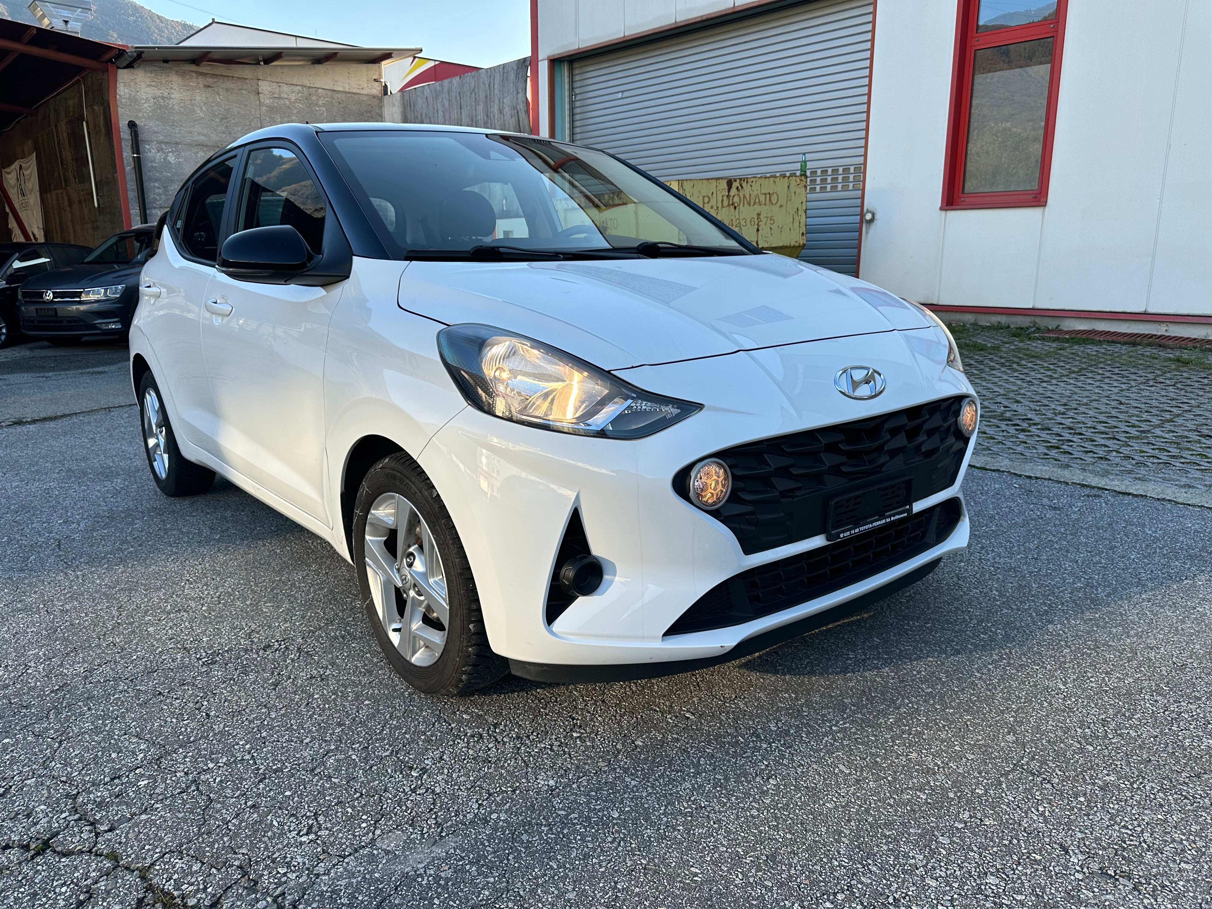 HYUNDAI i10 1.2 Amplia