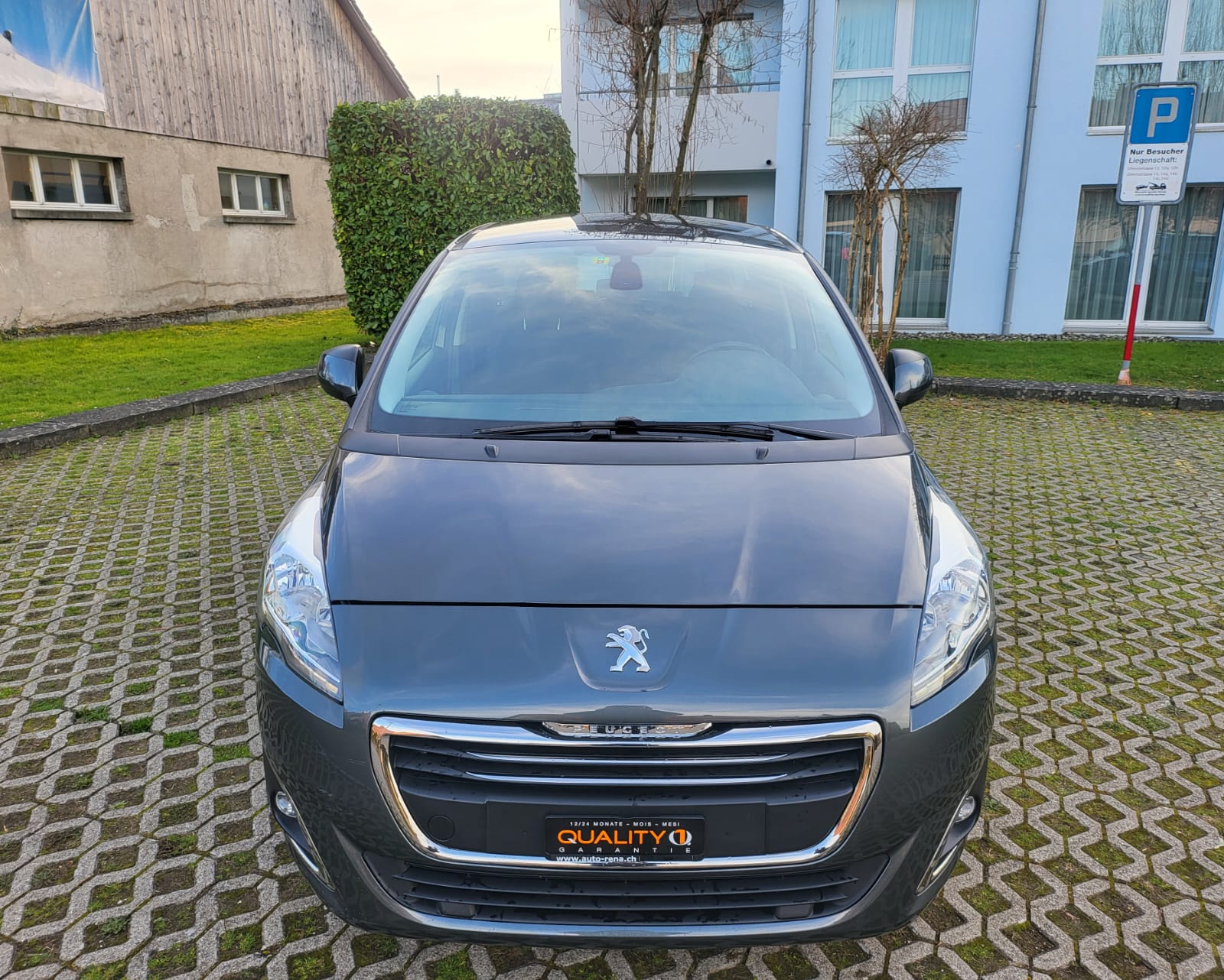 PEUGEOT 5008 1.6 16V T Allure Tiptronic