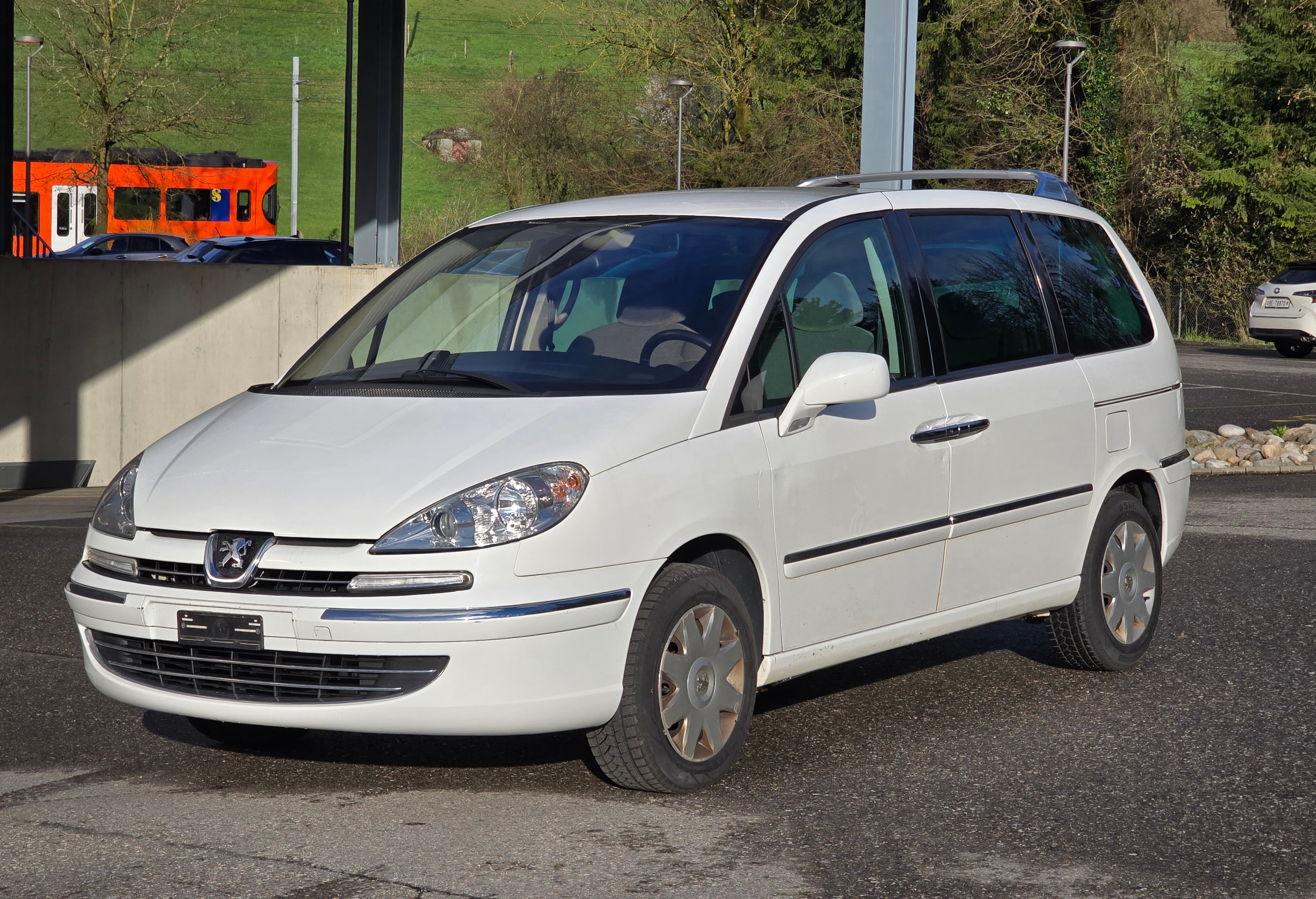 PEUGEOT 807 2.0 16V (SR) Family Automatic