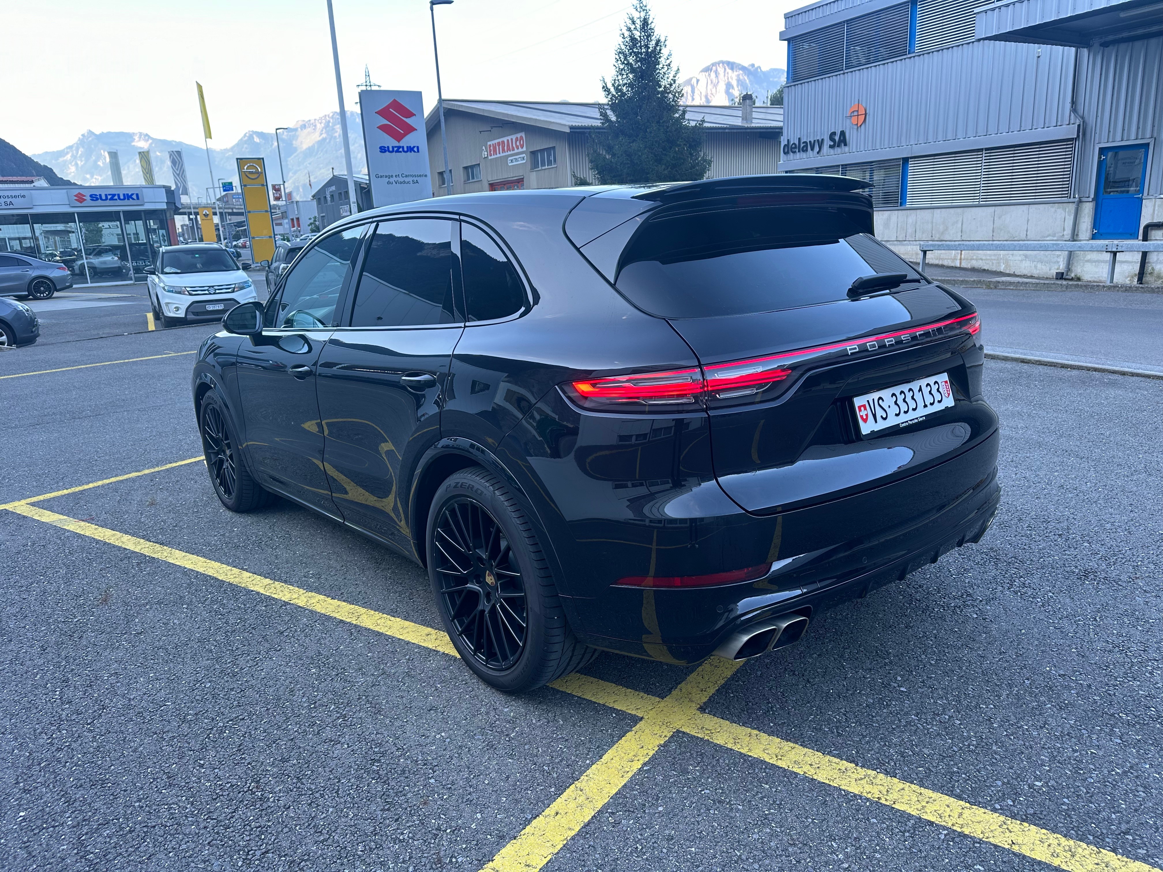 PORSCHE Cayenne Turbo