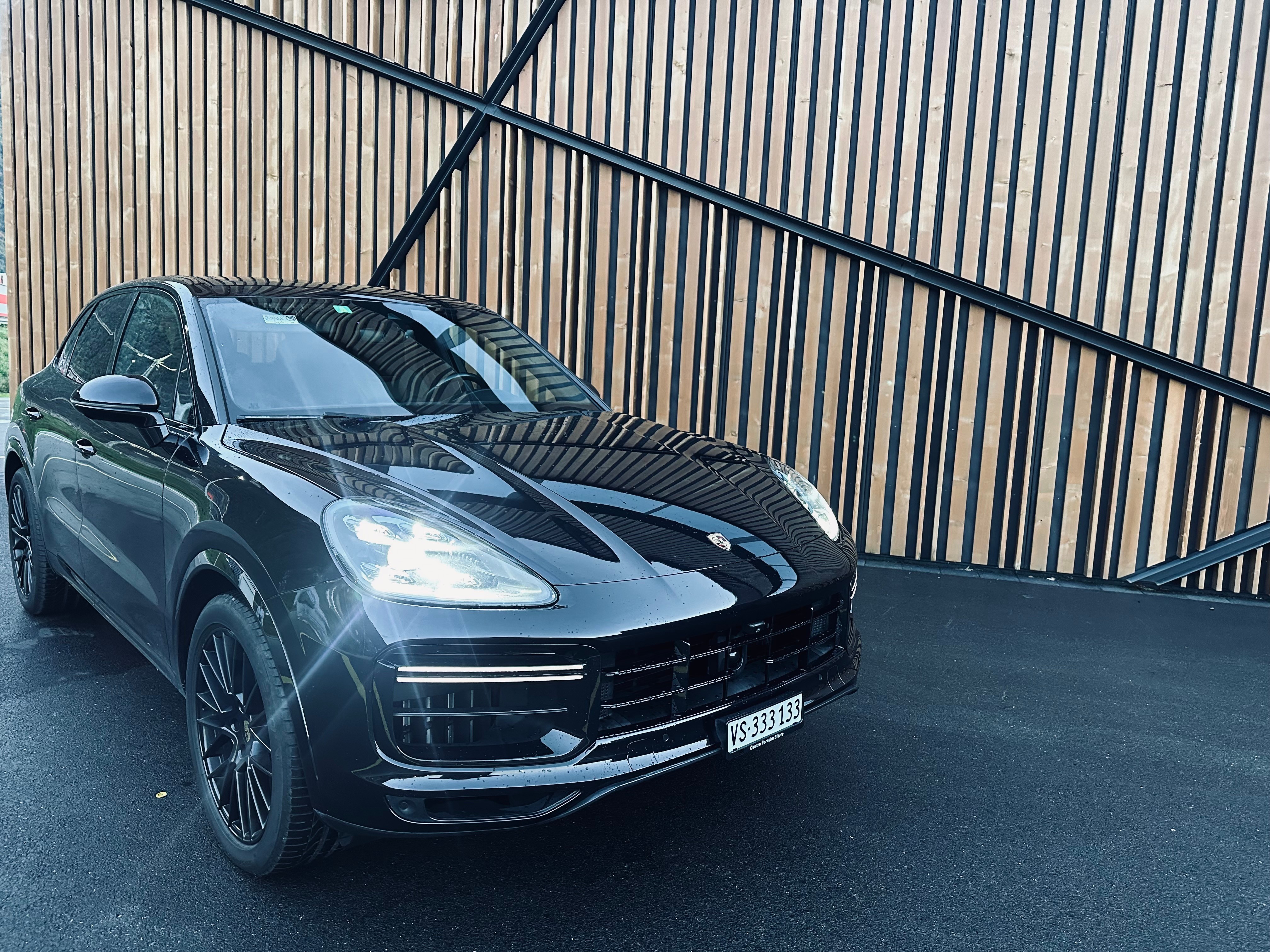 PORSCHE Cayenne Turbo