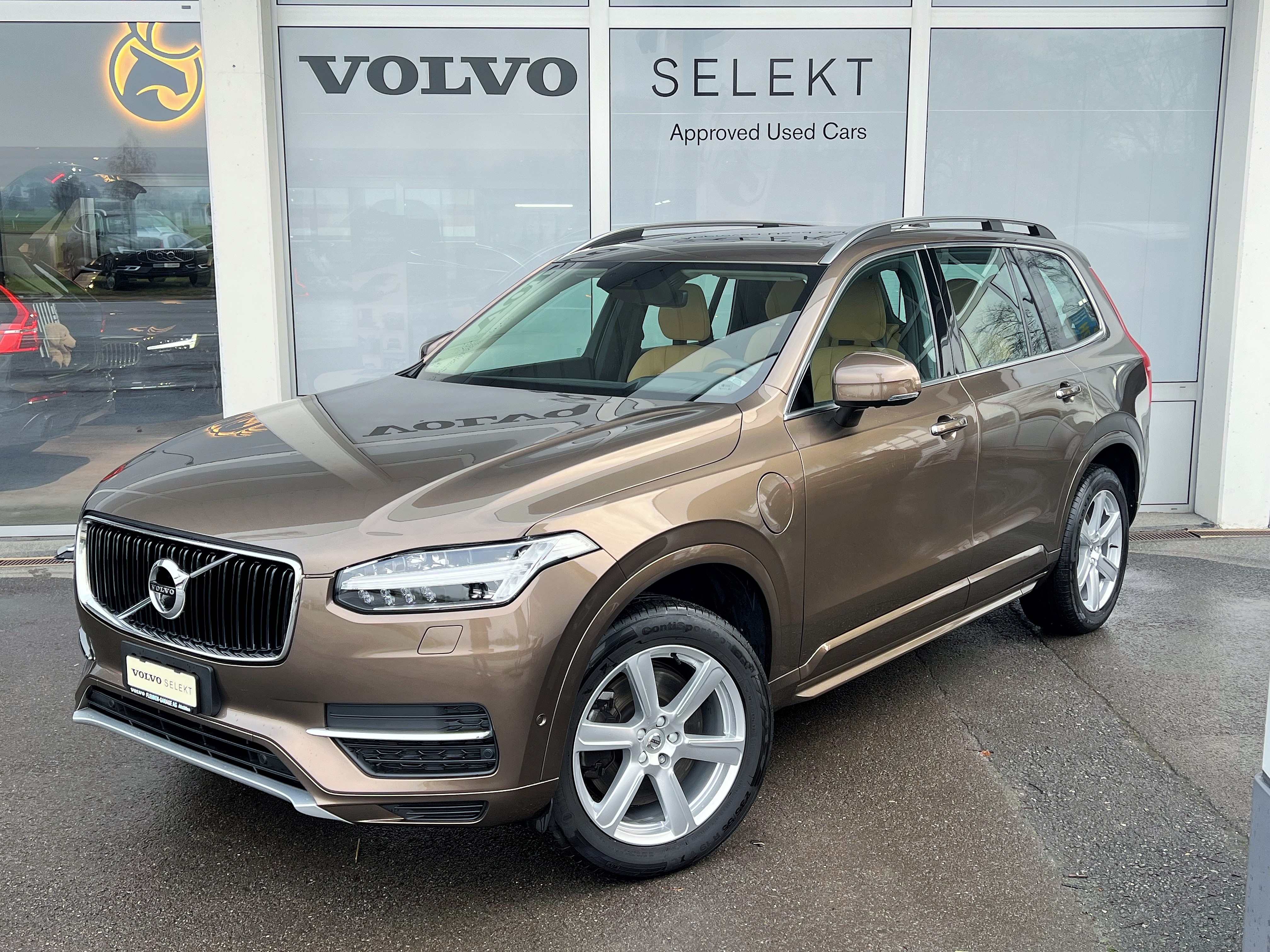 VOLVO XC90 T8 AWD Momentum Geartronic