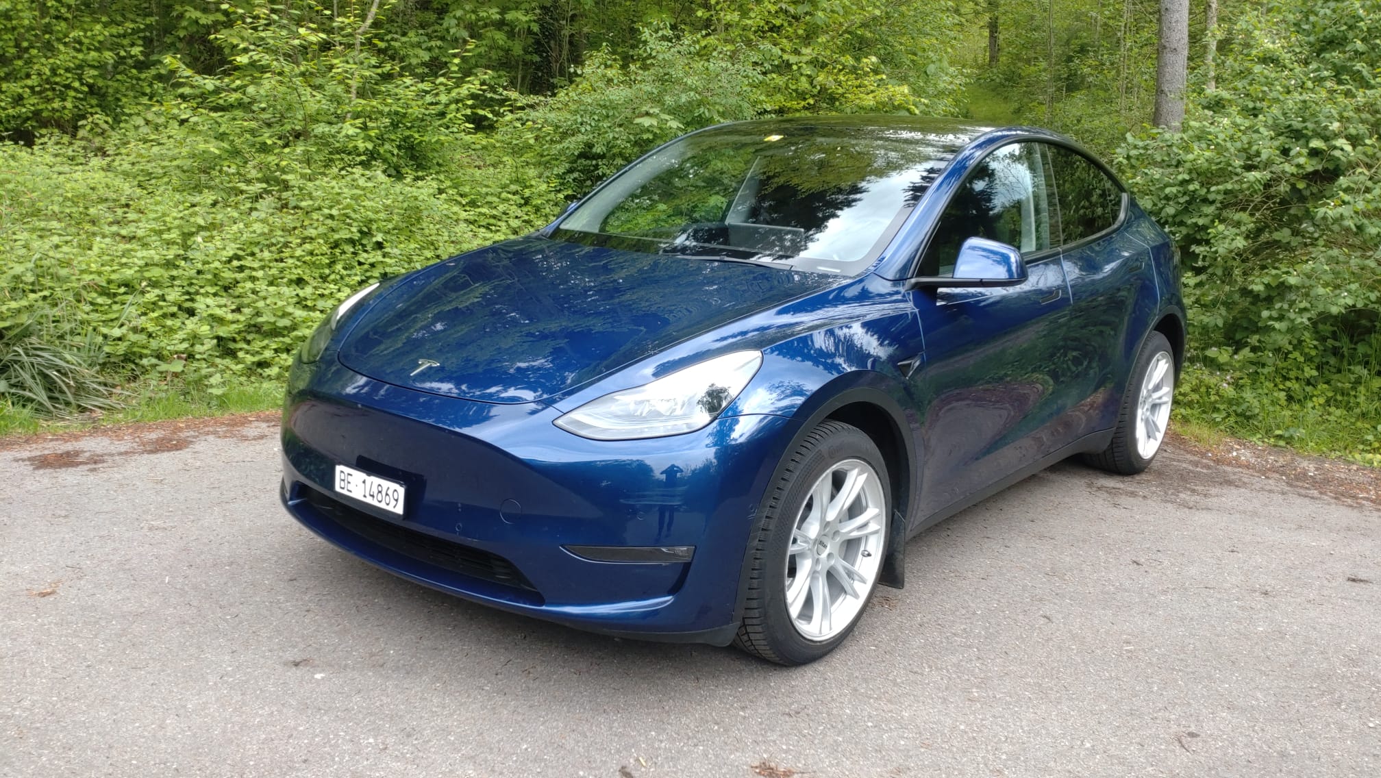 TESLA Model Y Long Range