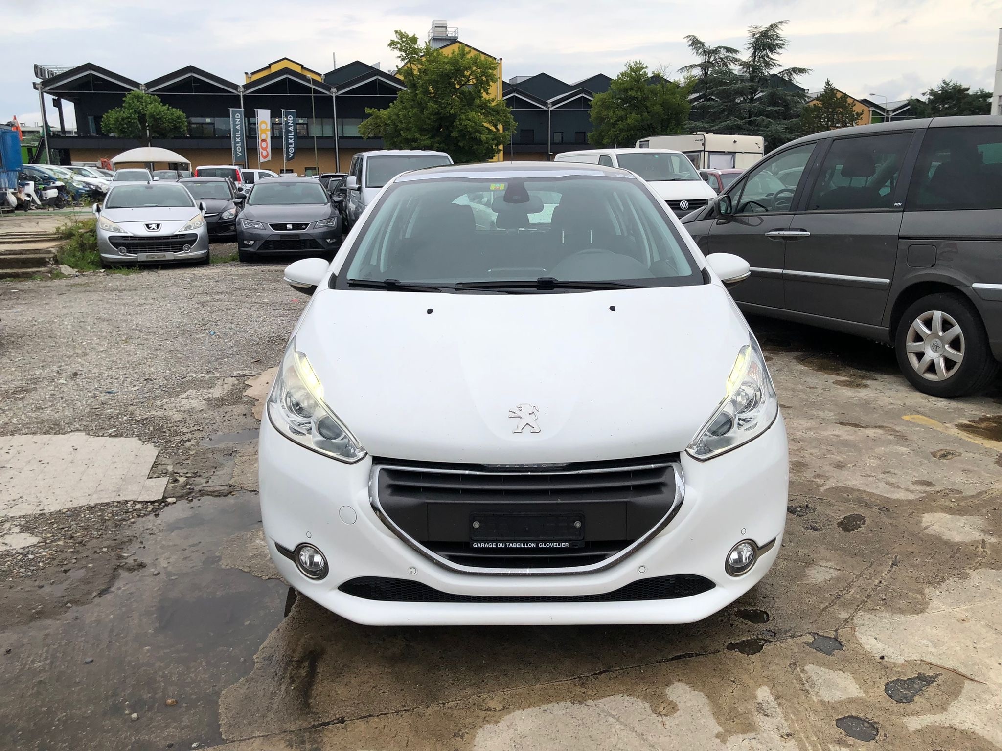 PEUGEOT 208 1.6 VTI Intuitive