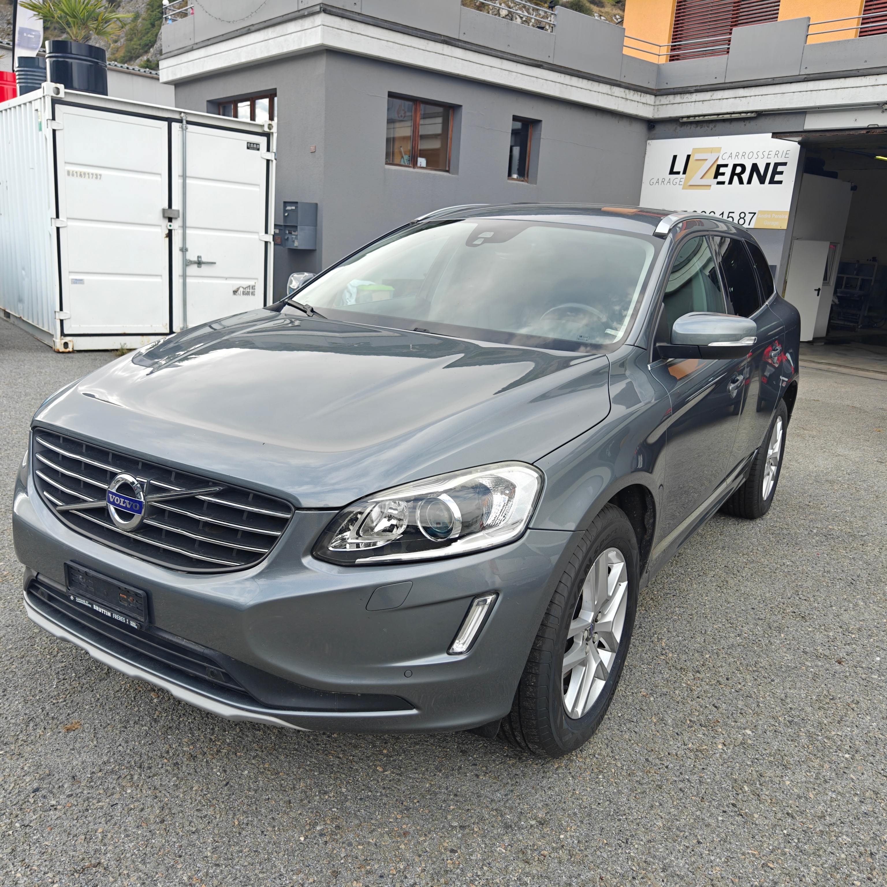 VOLVO XC60 D4 AWD Summum Geartronic