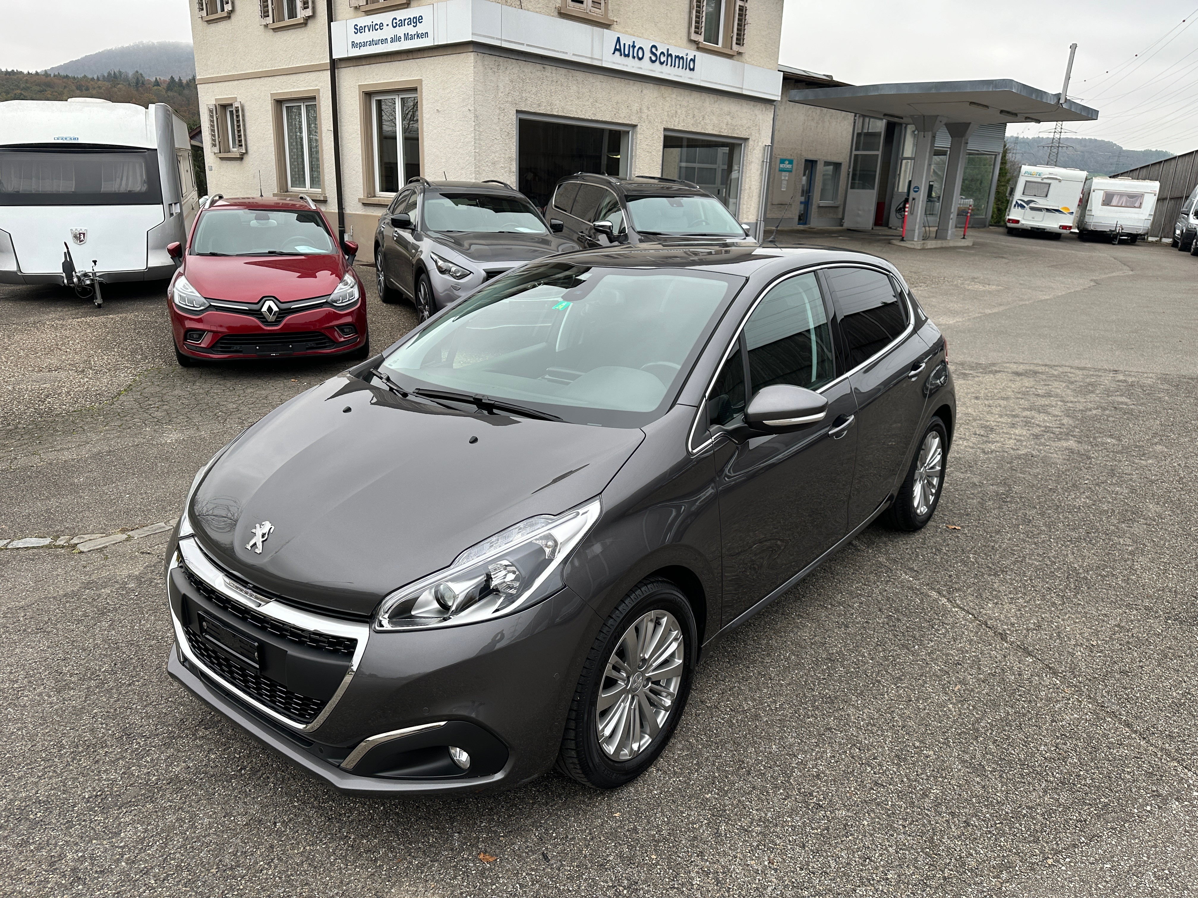 PEUGEOT 208 1.2 PureTech Allure