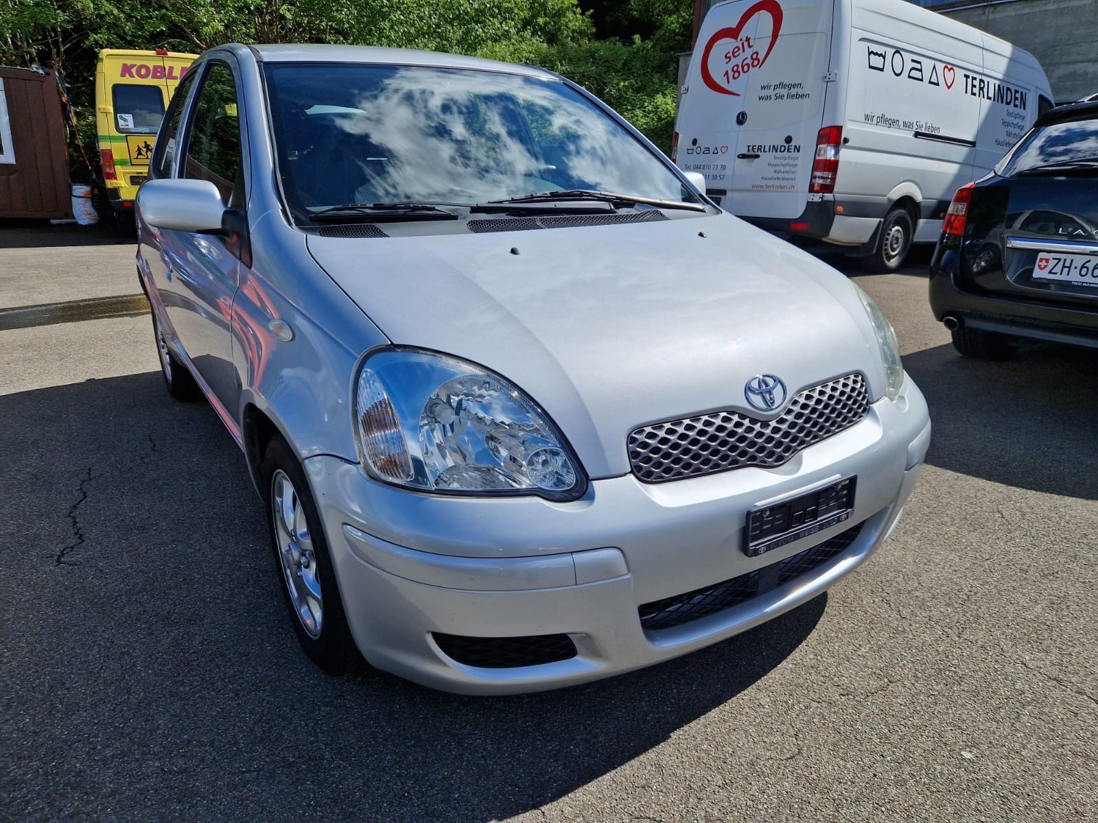 TOYOTA Yaris 1.3 Linea Luna