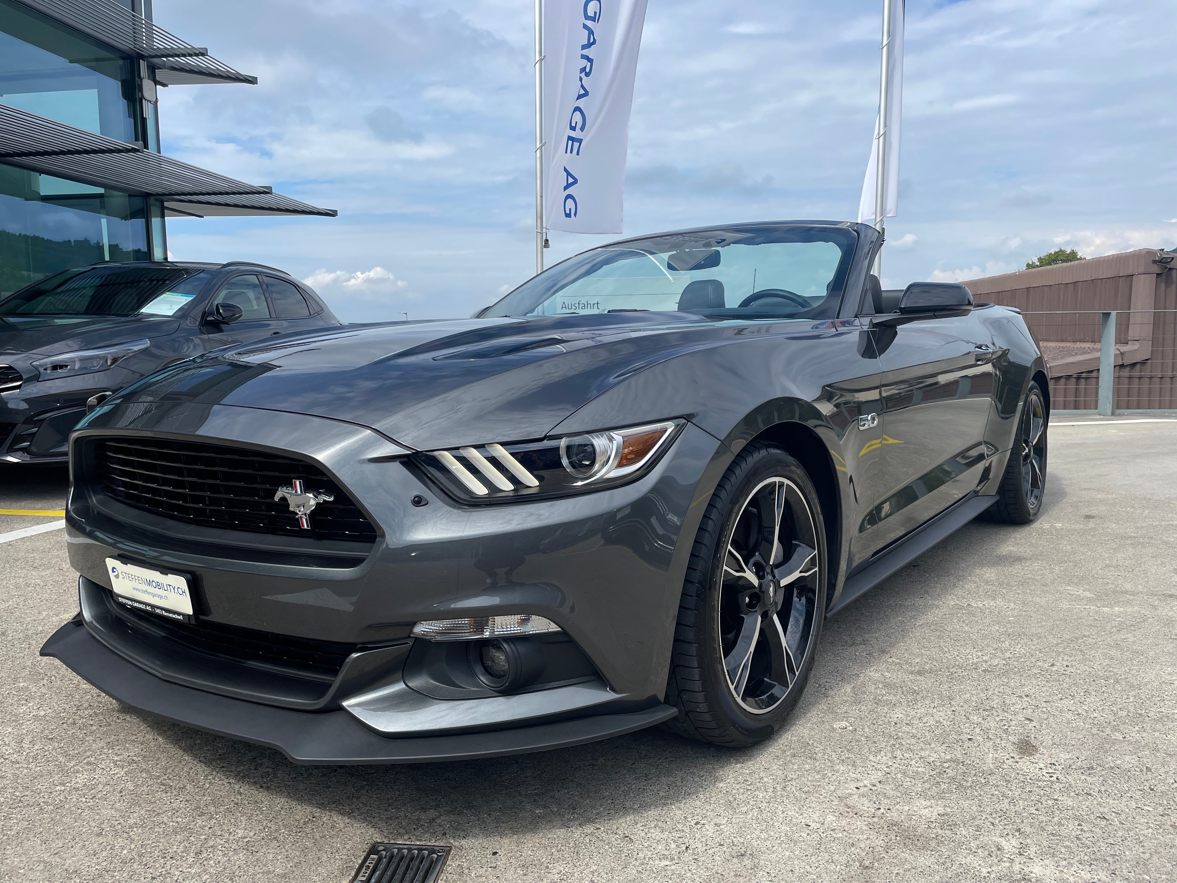 FORD Mustang Convertible 5.0 V8 GT Automat