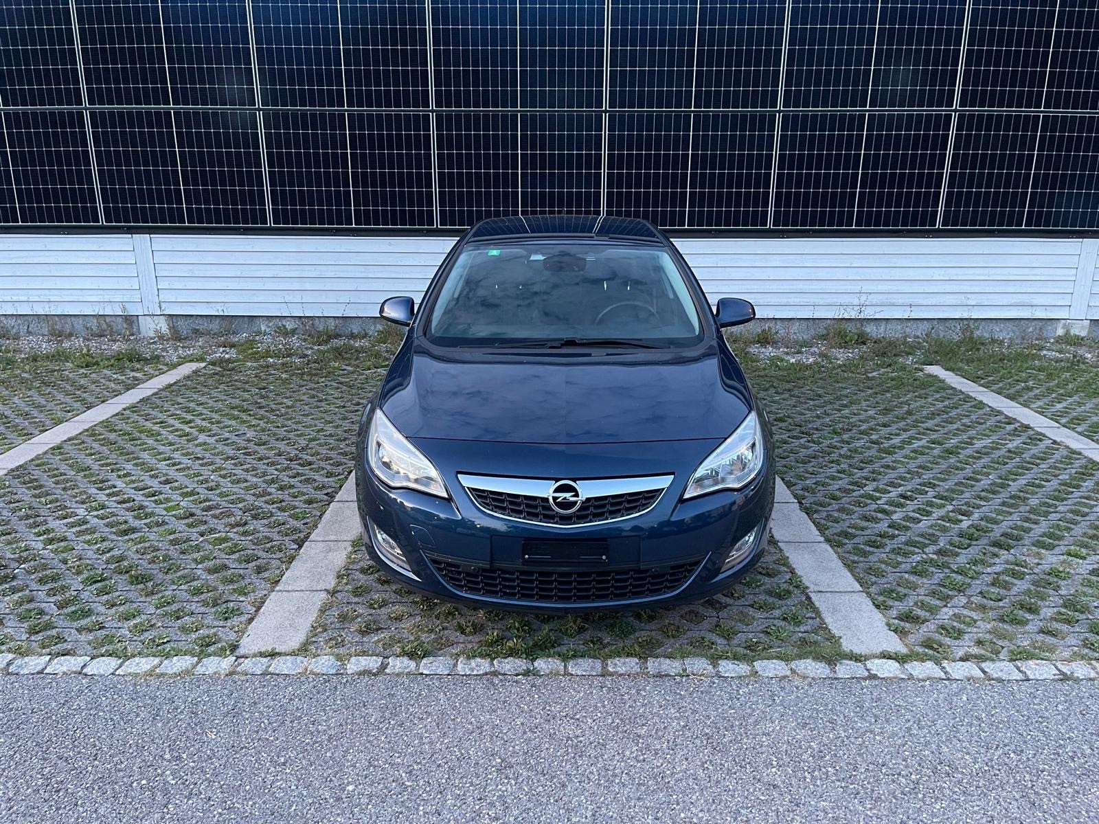 OPEL Astra 1.4i 16V Turbo Sport