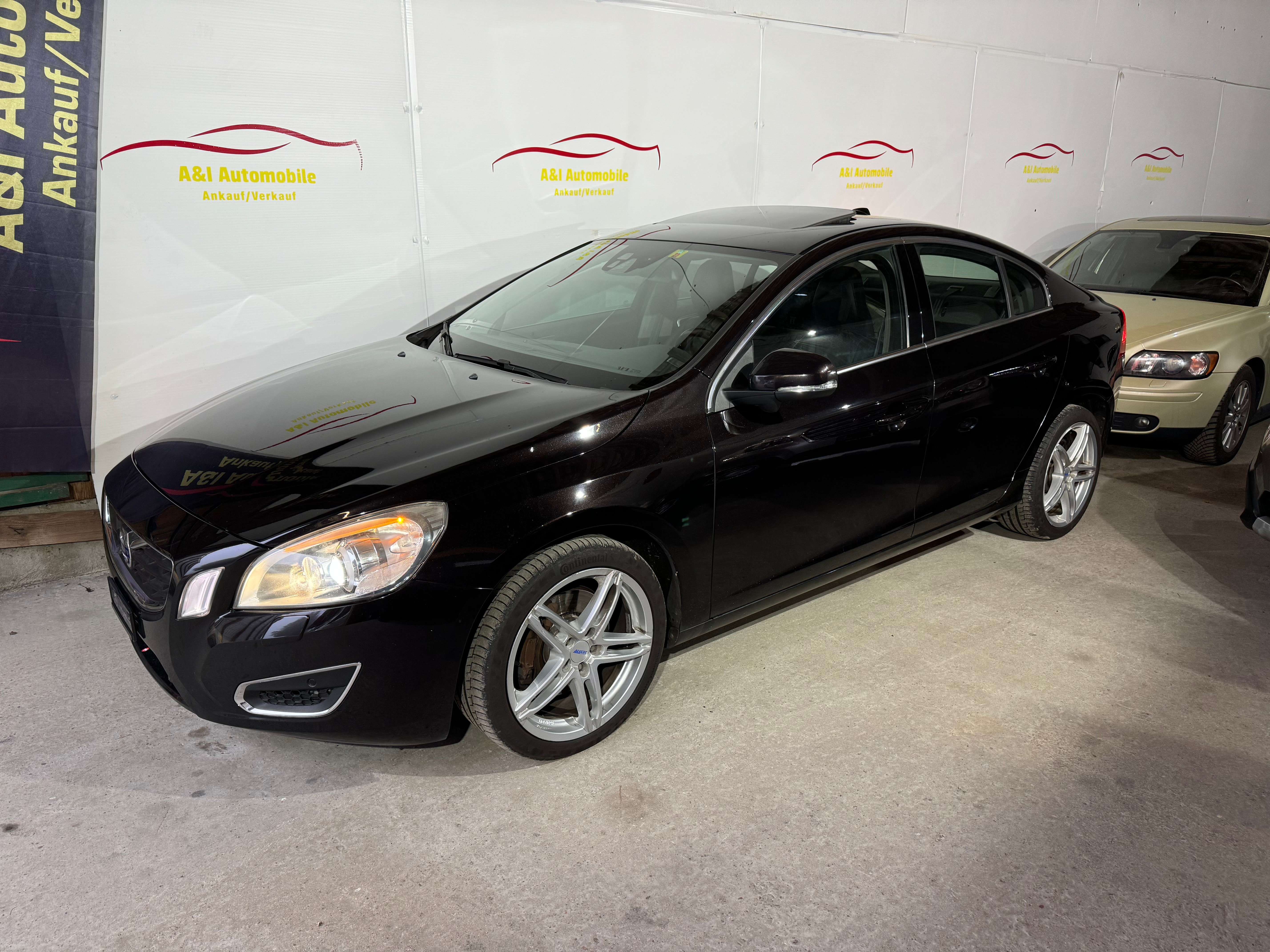 VOLVO S60 D5 AWD Momentum Geartronic