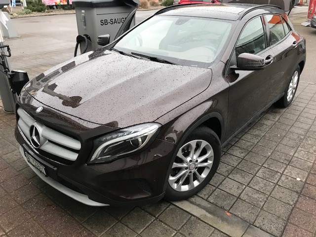 MERCEDES-BENZ GLA 250 4Matic 7G-DCT