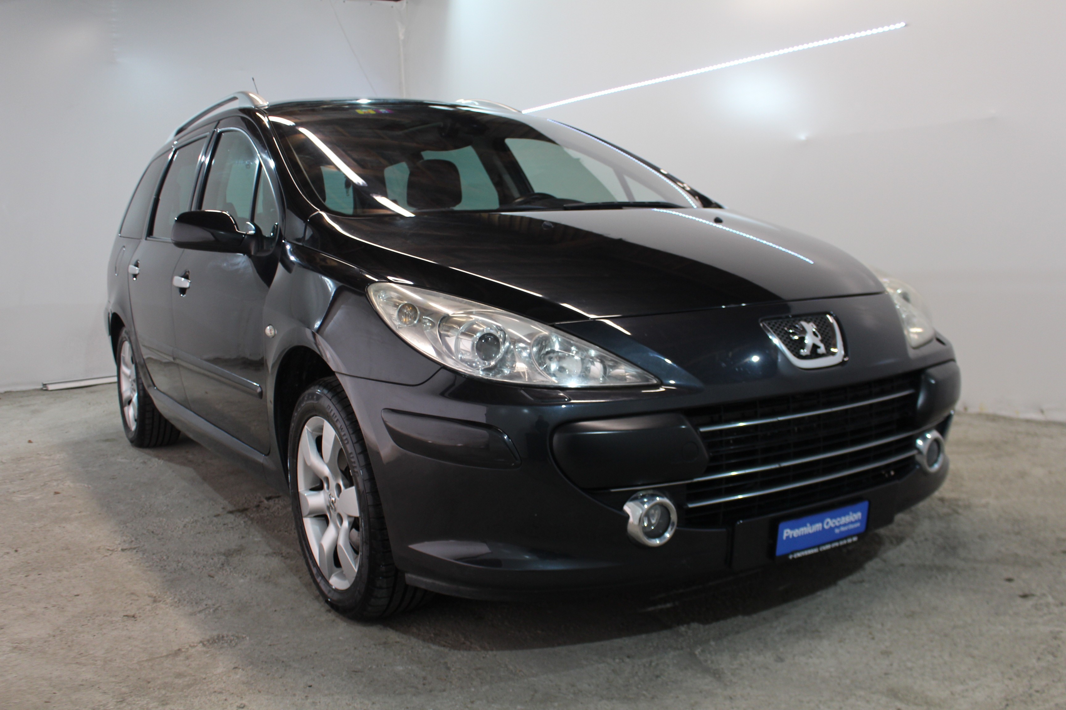 PEUGEOT 307 SW 2.0 16V Premium