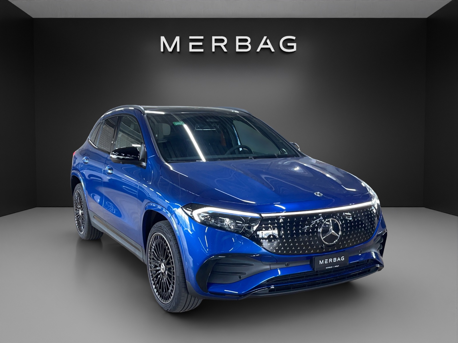 MERCEDES-BENZ EQA 350 AMG Line 4Matic