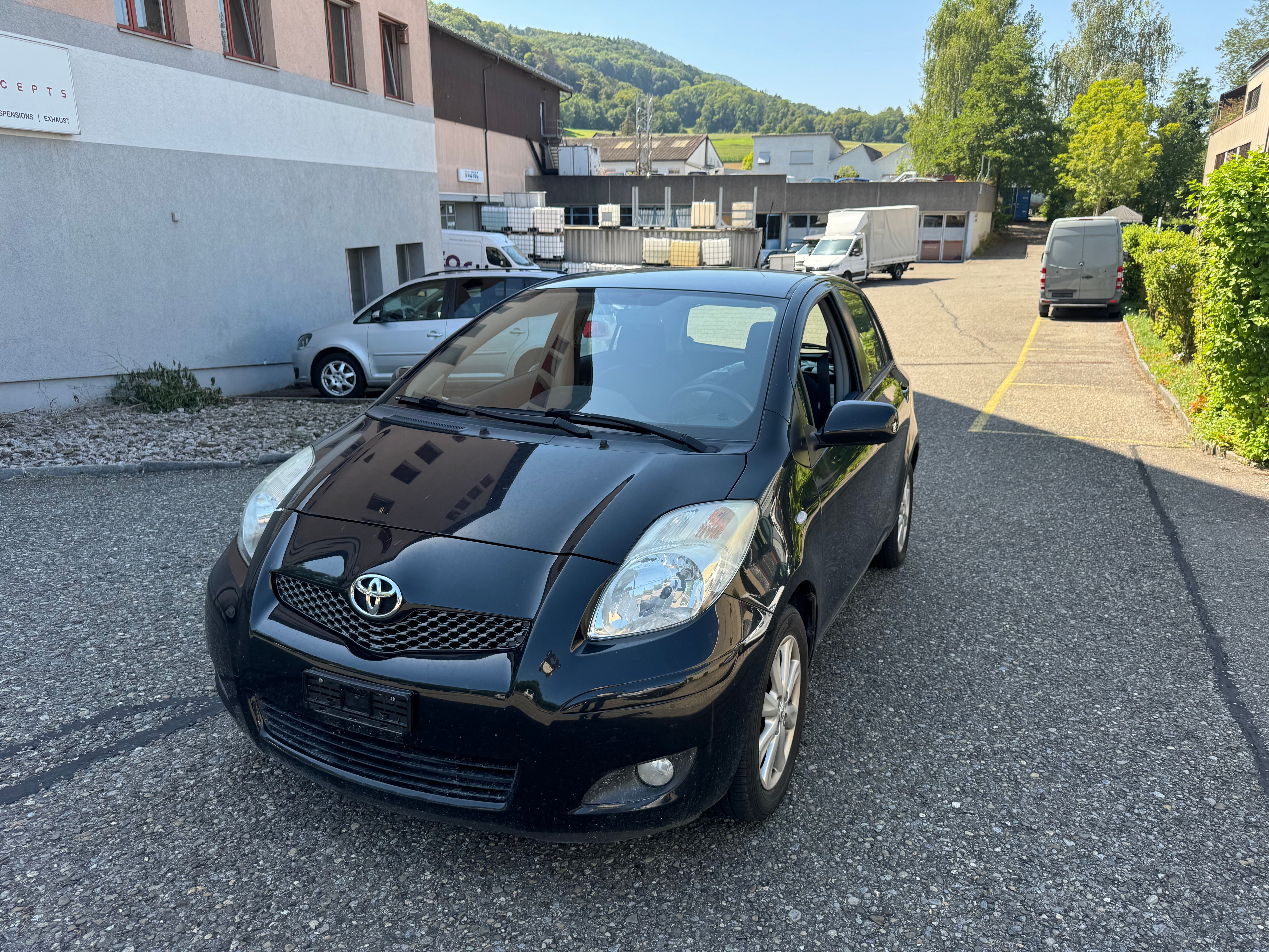 TOYOTA Yaris 1.33 Linea Luna Multimode