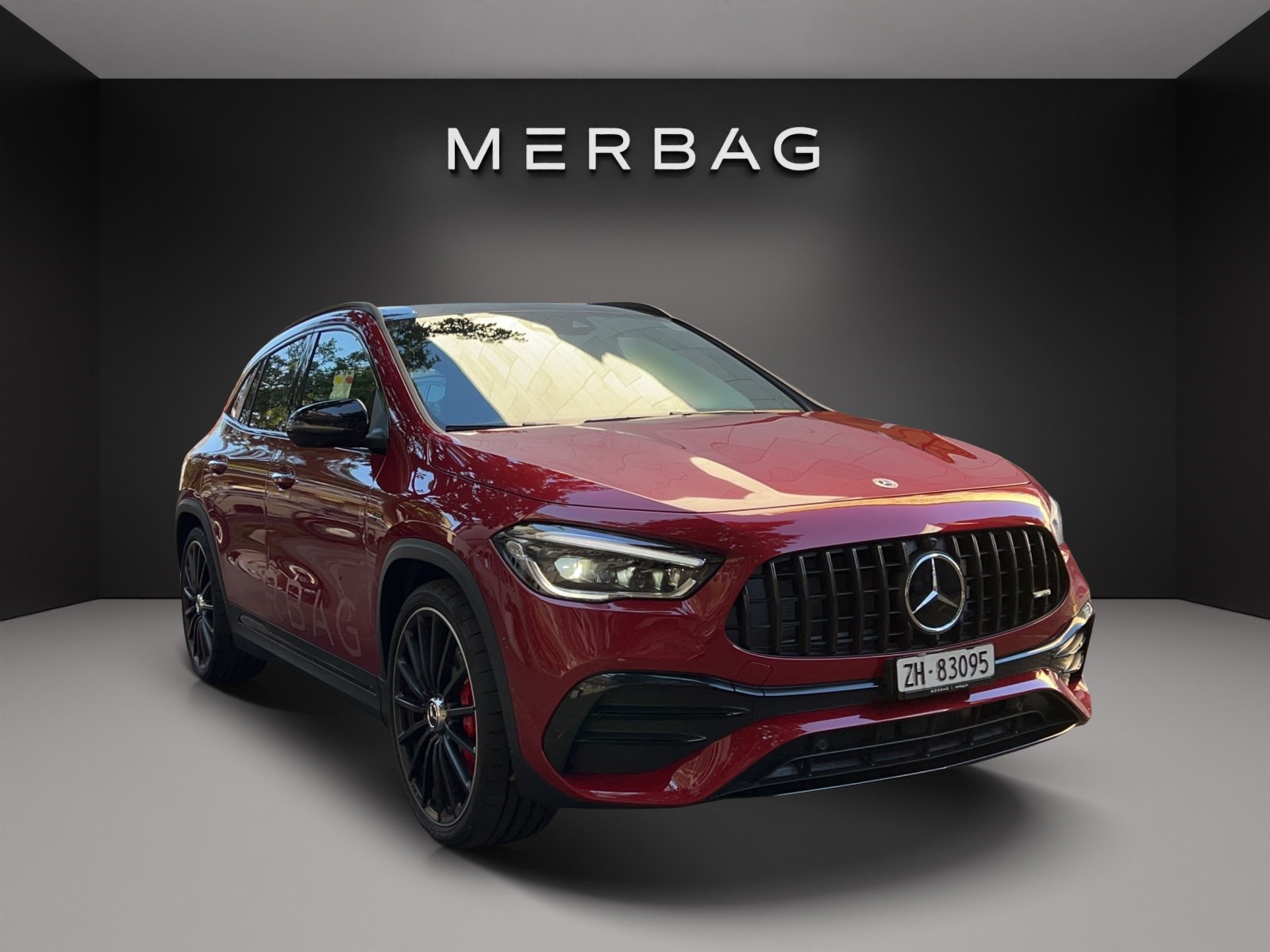 MERCEDES-BENZ GLA 35 AMG 4Matic 8G-Speedshift DCT