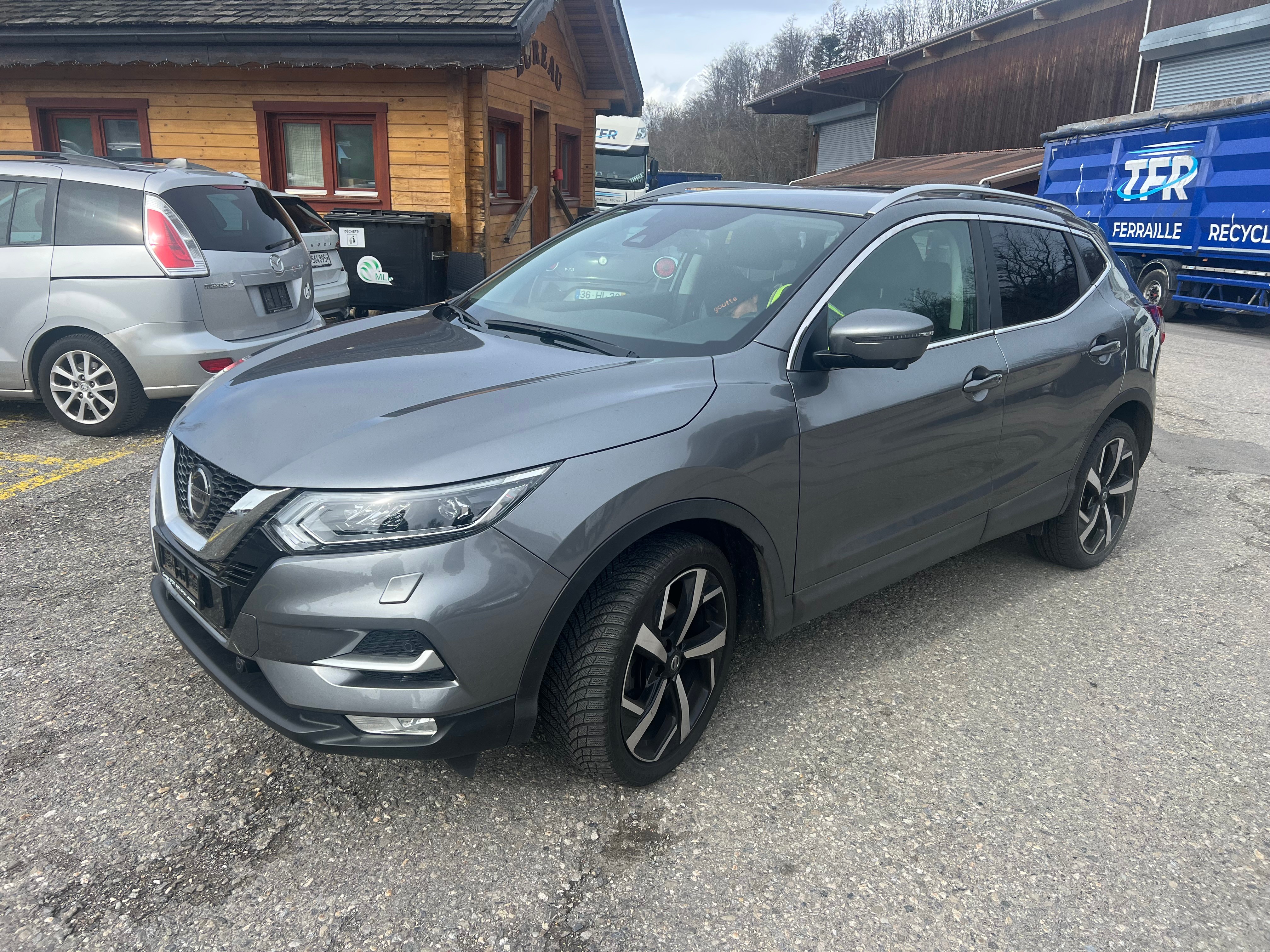 NISSAN Qashqai 1.3 DIG-T tekna+ DCT