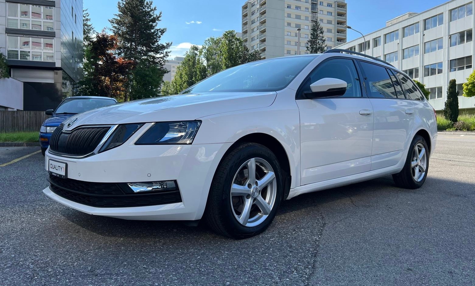 SKODA Octavia Combi 2.0 TDI Ambition DSG