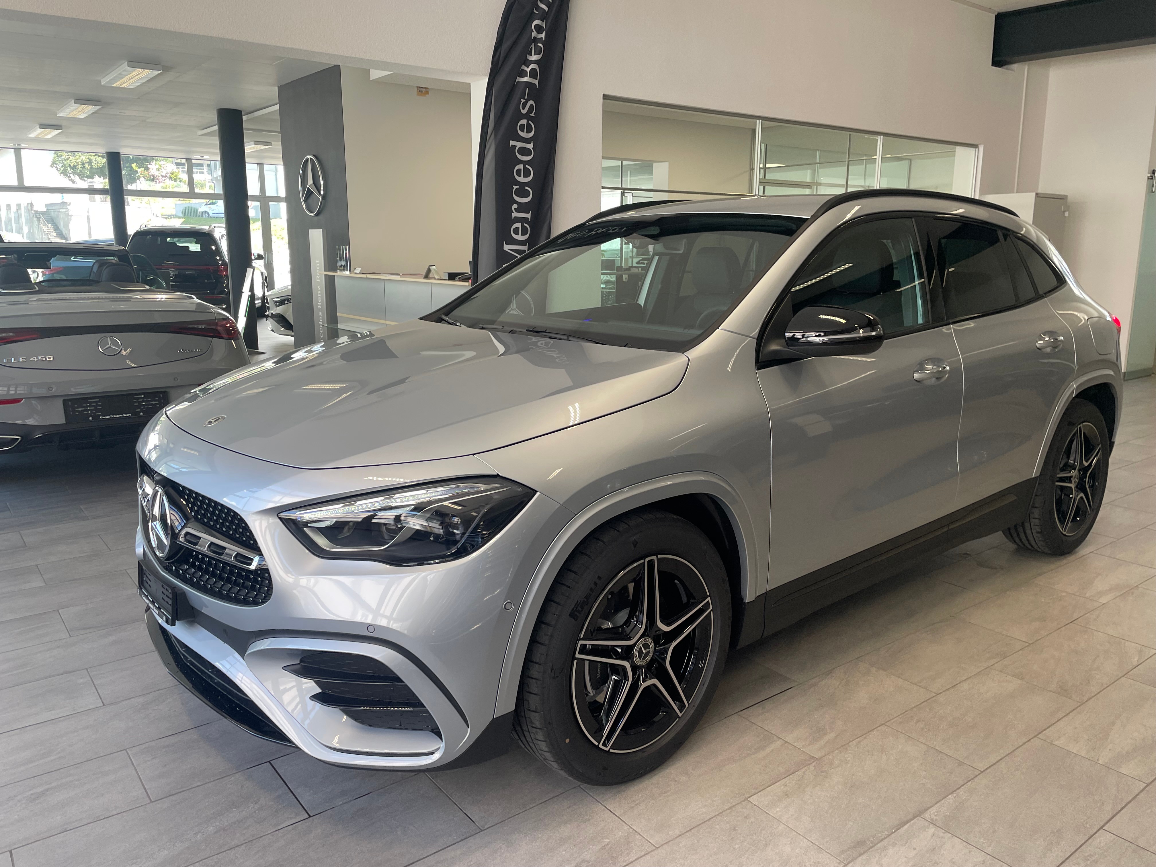 MERCEDES-BENZ GLA 220 4Matic AMG line 8G-DCT