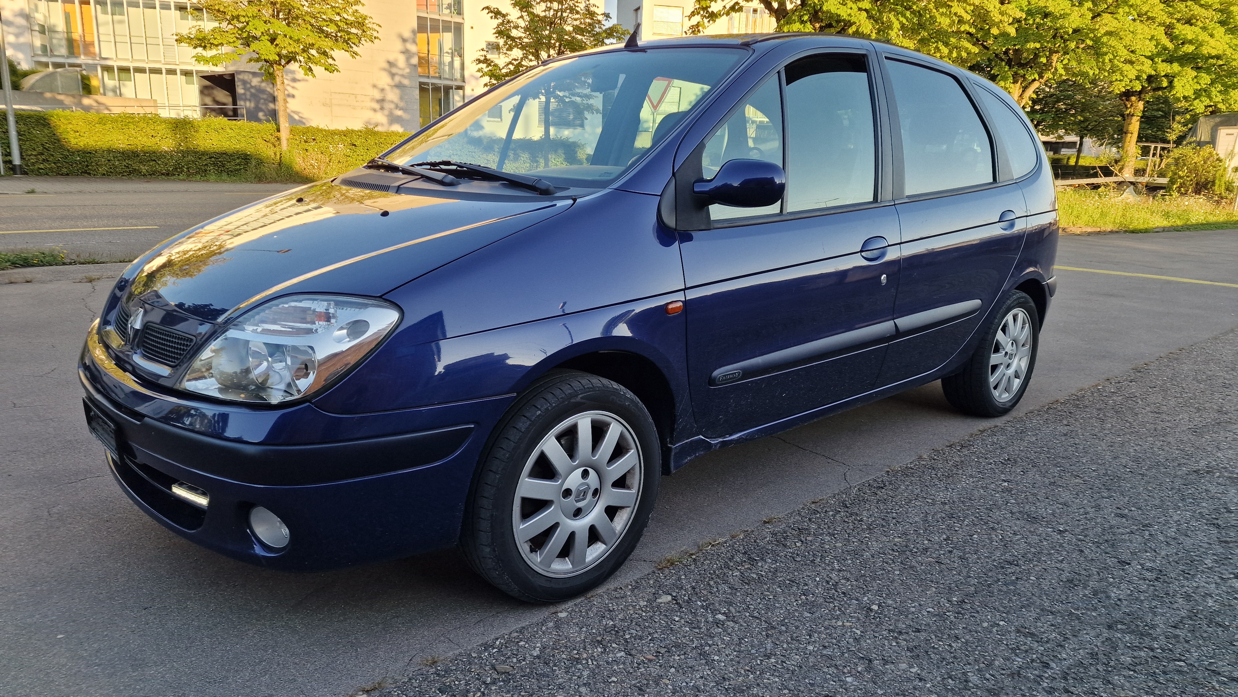 RENAULT Scénic 2.0 16V Dynamique