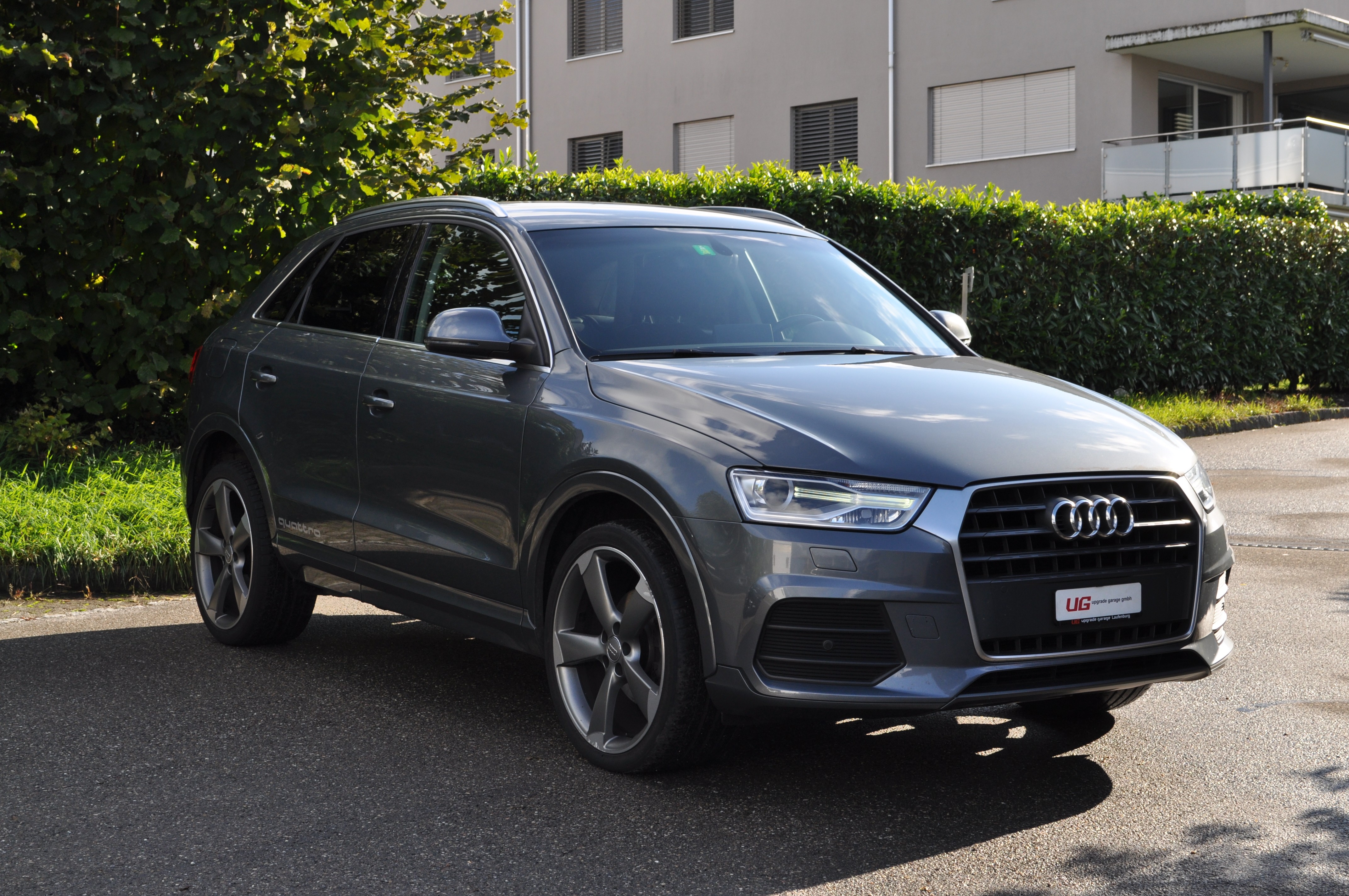 AUDI Q3 2.0 TDI sport quattro S-tronic