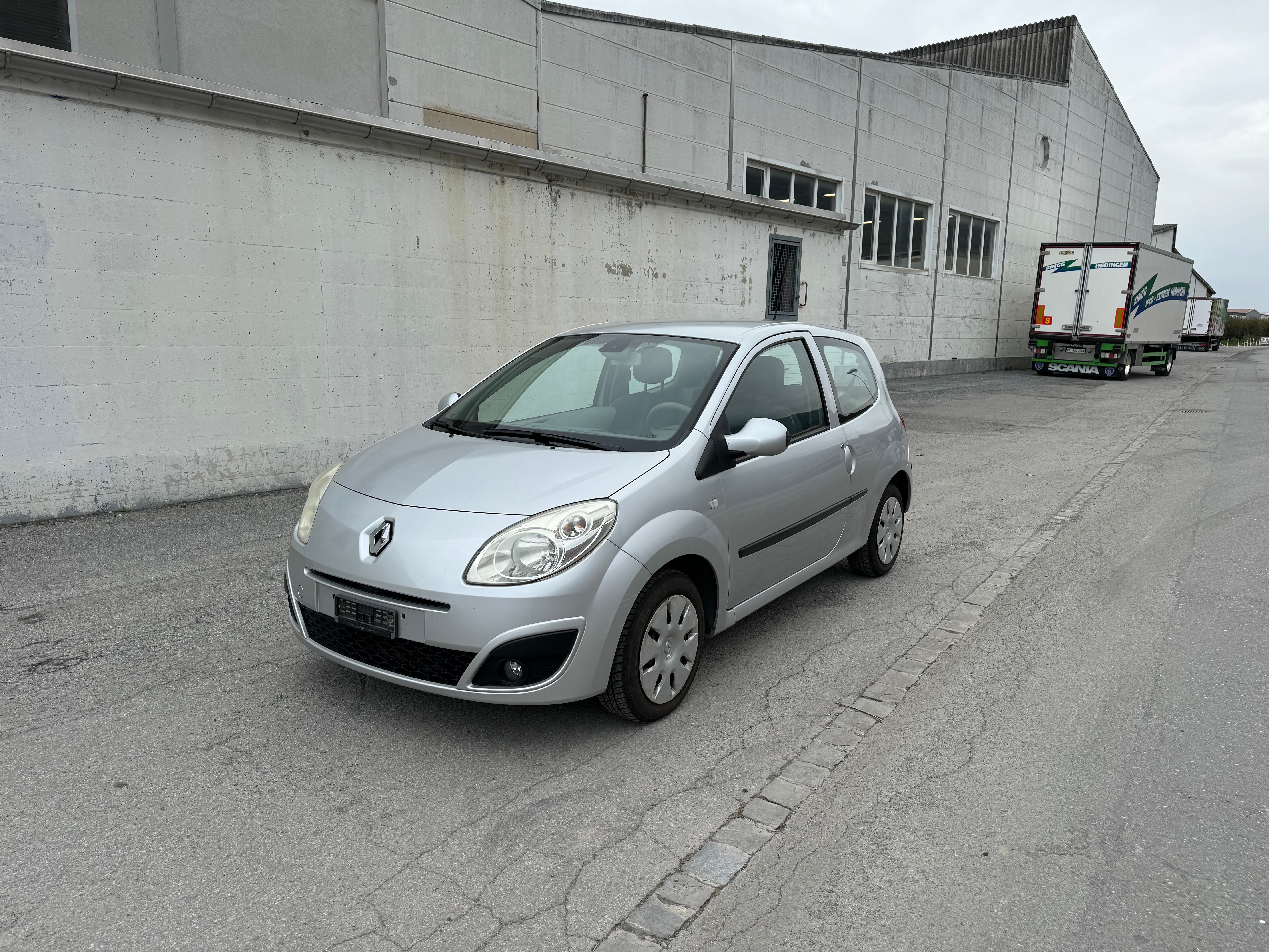 RENAULT Twingo 1.2 Authentique