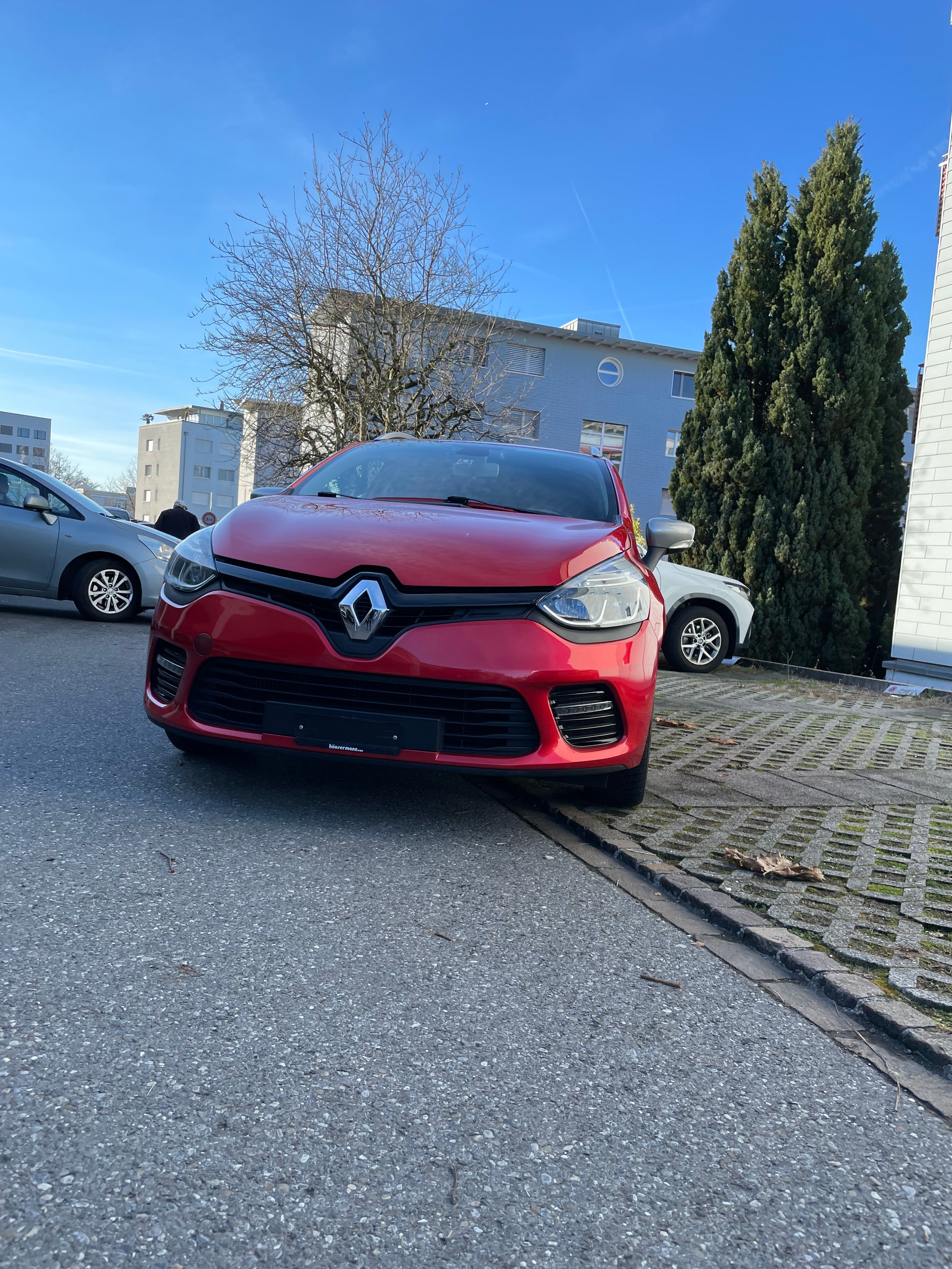 RENAULT Clio Grandtour 1.2 16V T GT EDC