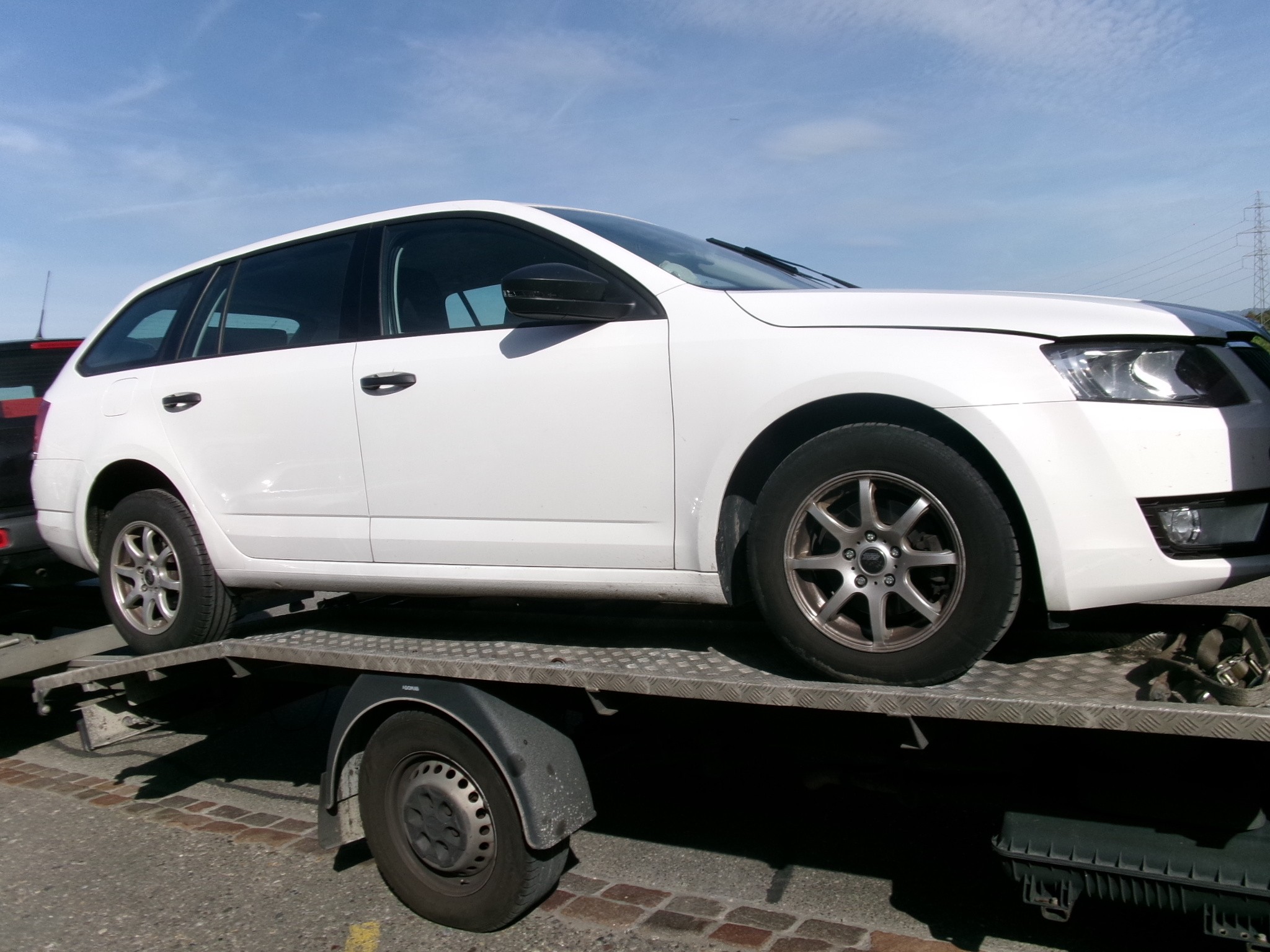 SKODA Octavia Combi 1.2 TSI Active DSG