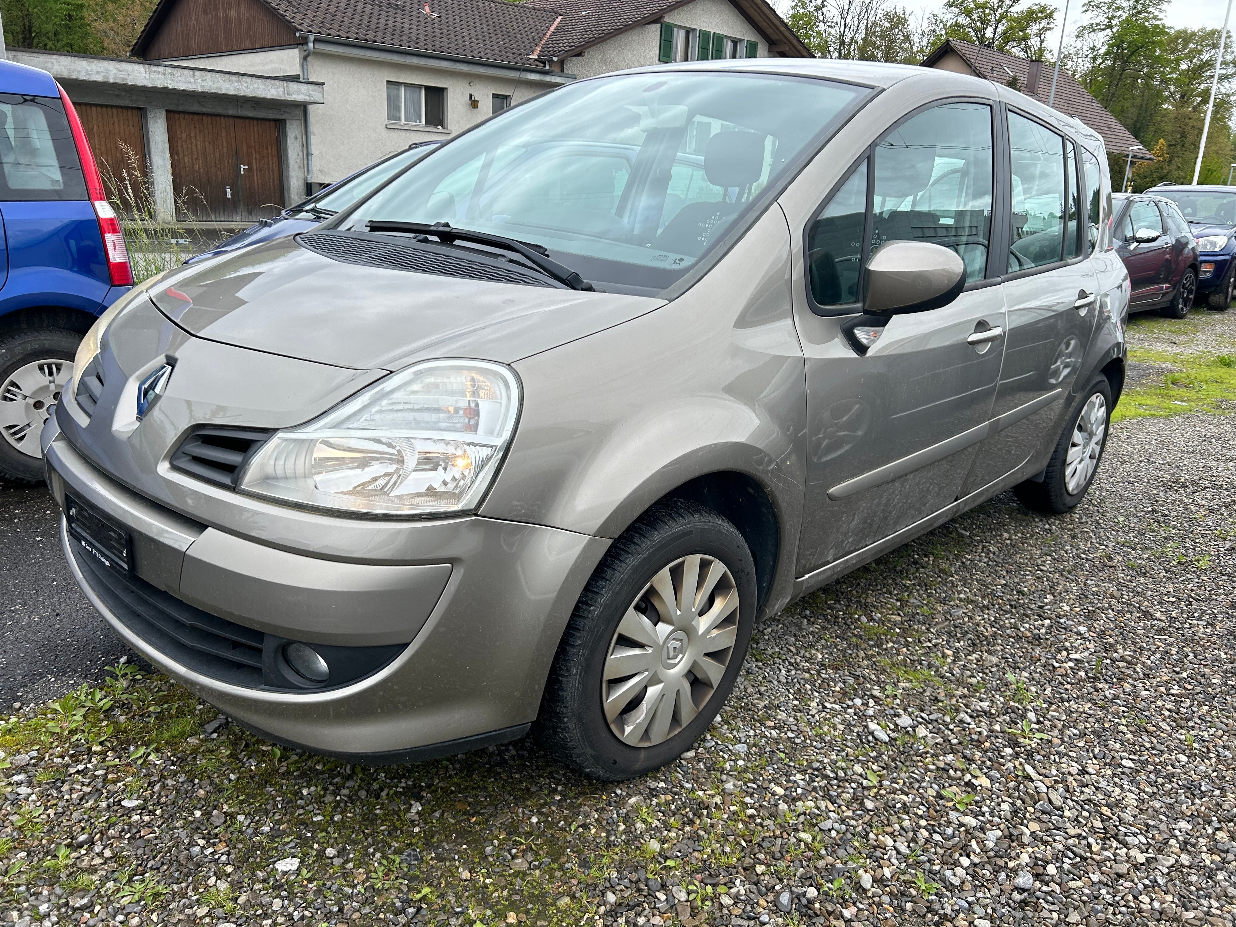 RENAULT Modus 1.6 16V Night&Day Automatic