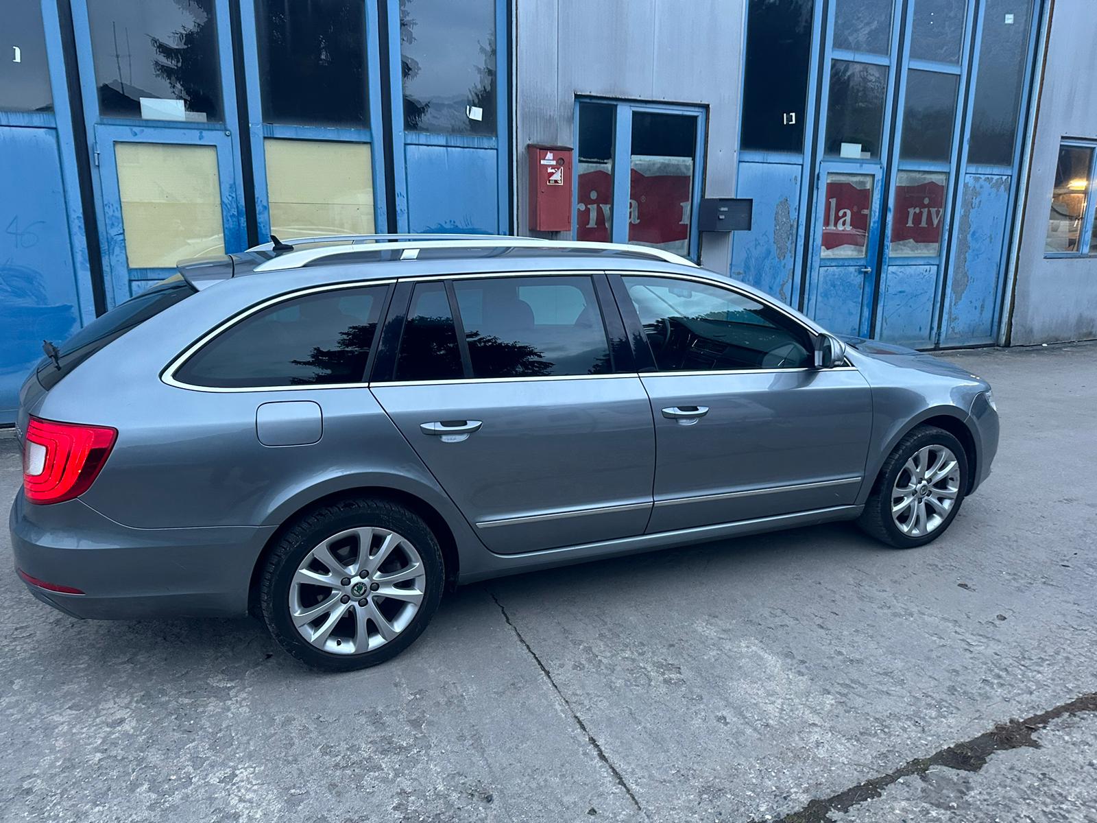 SKODA Superb Combi 1.8 TSI Comfort DSG