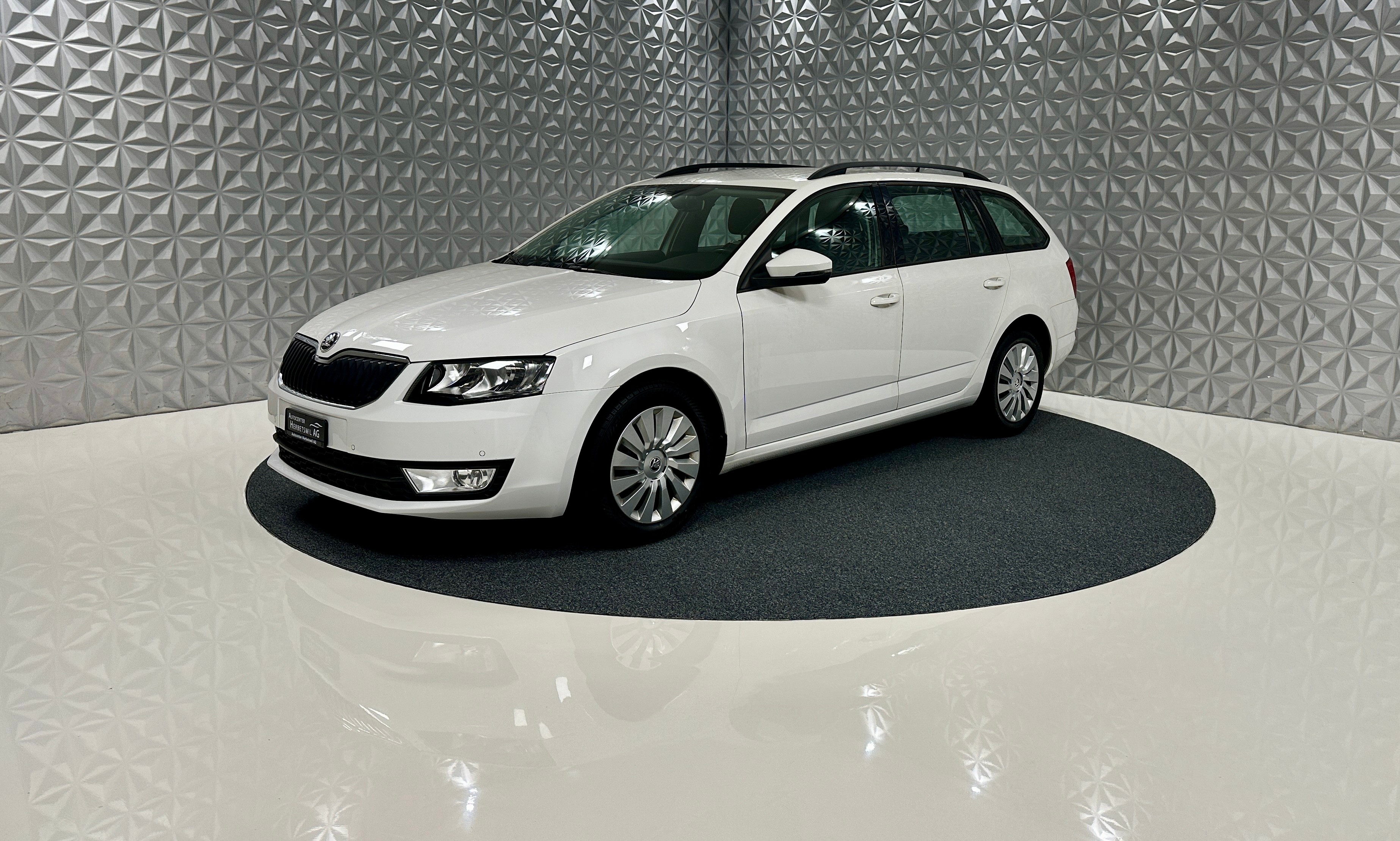 SKODA Octavia Combi 1.6 TDI Ambition DSG