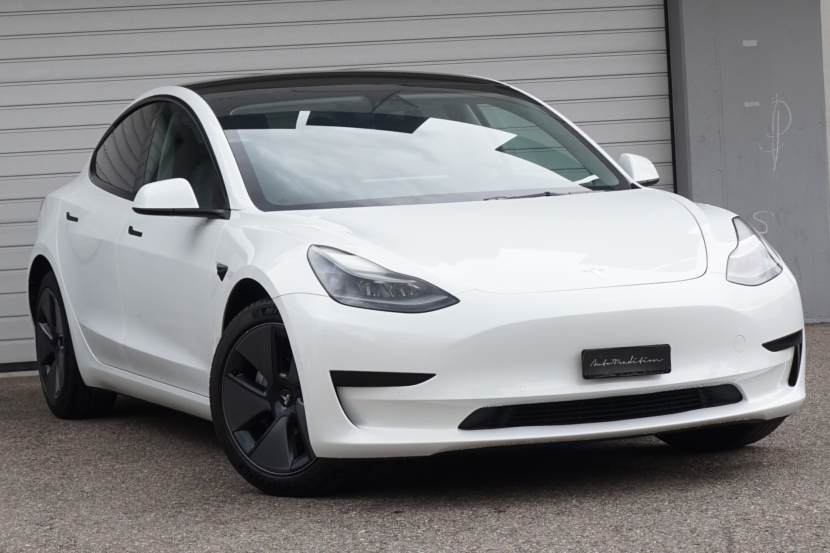 TESLA Model 3 - FACELIFT - GARANTIE BIS 09.2029