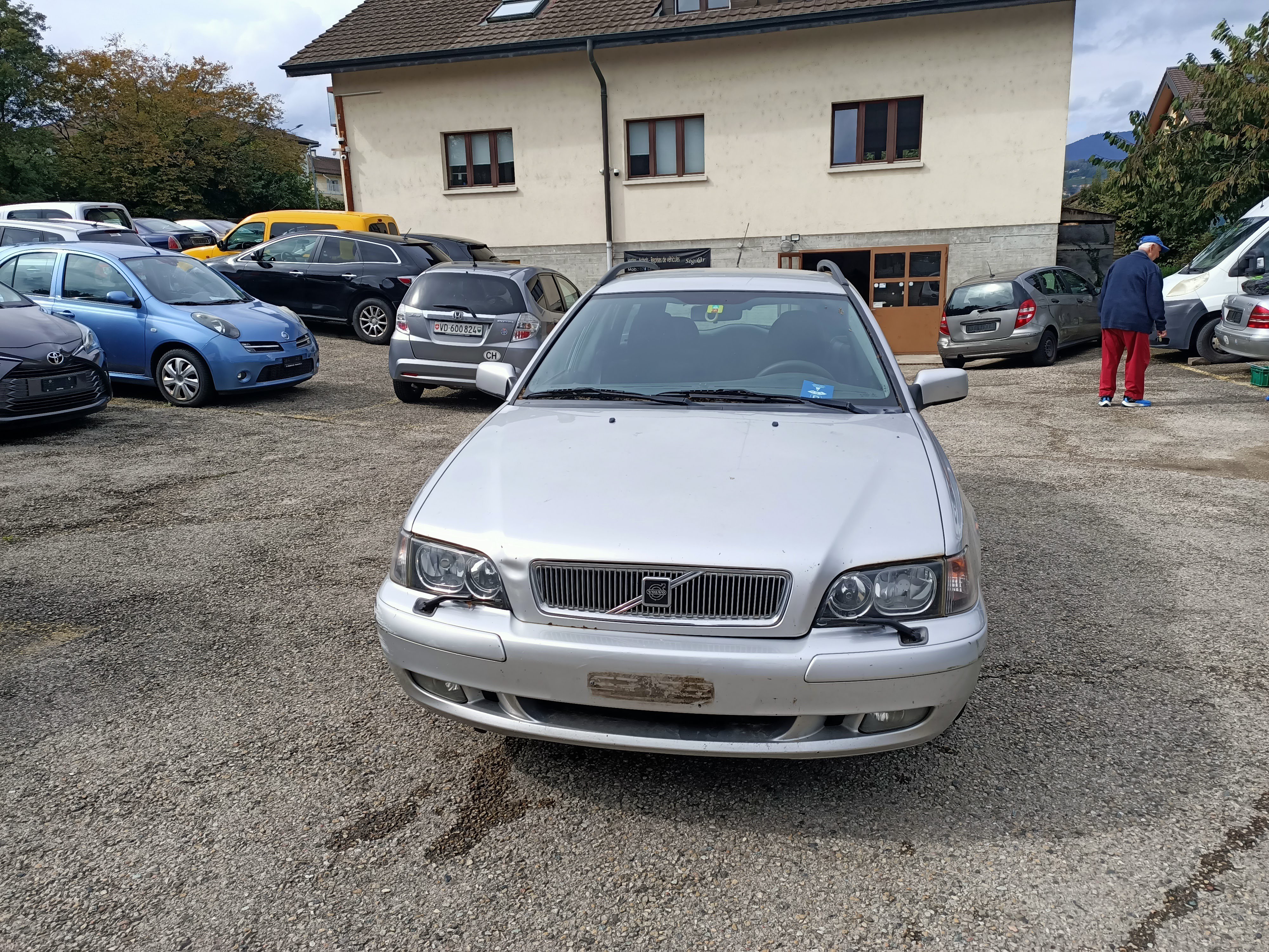 VOLVO V40 2.0T