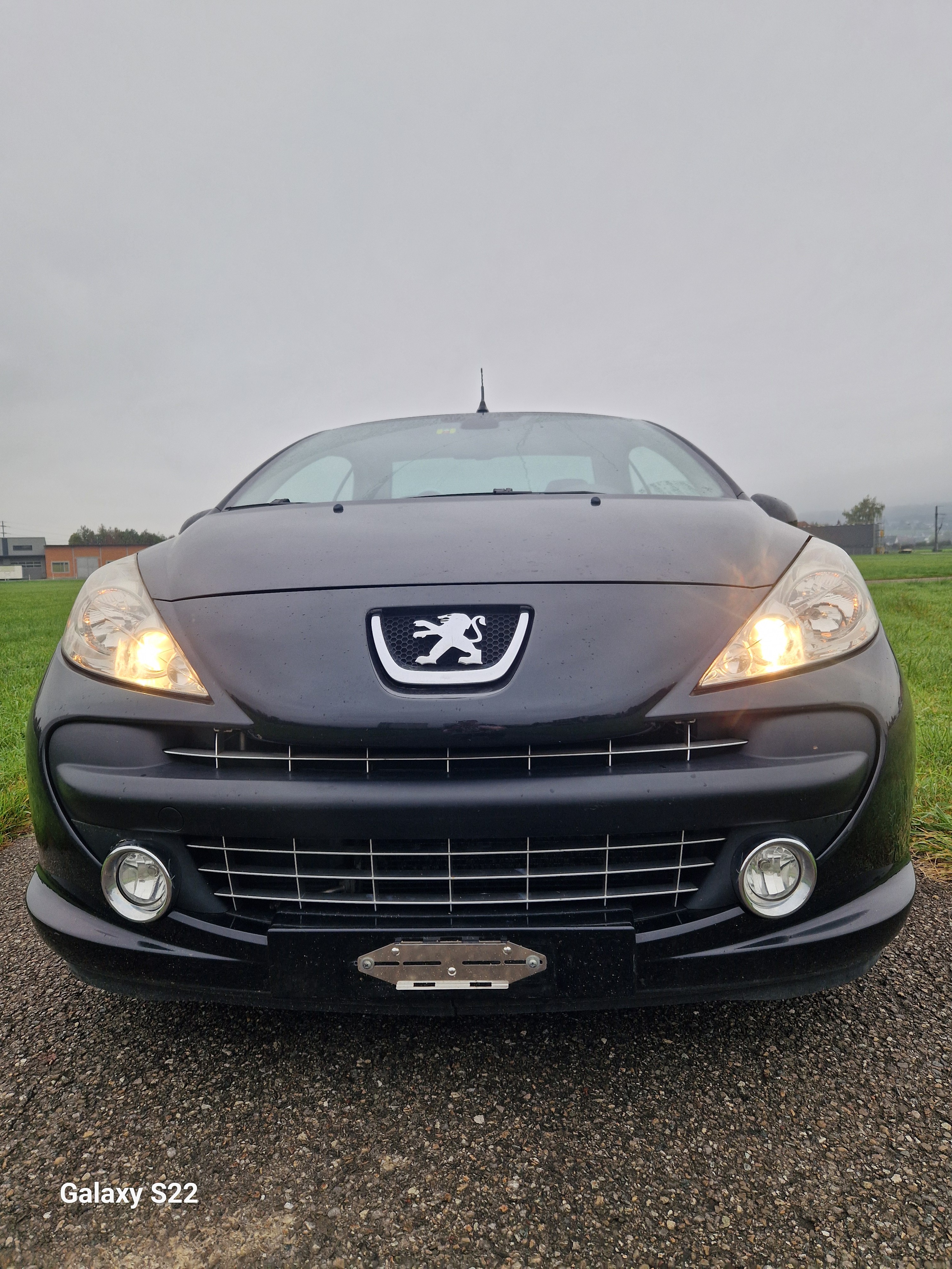 PEUGEOT 207 CC 1.6 16V Platinium Edition Automatic