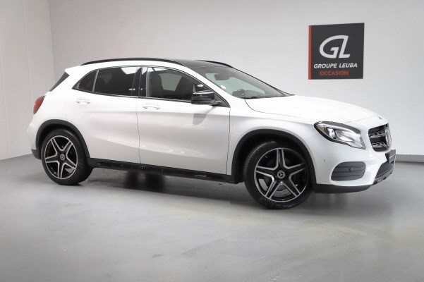 MERCEDES-BENZ GLA 250 AMG Line 4Matic