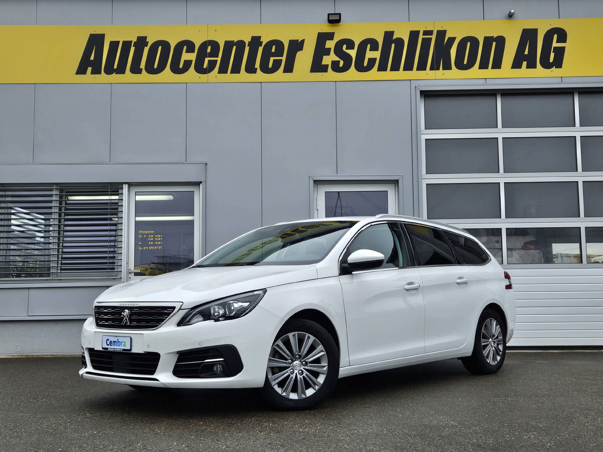 PEUGEOT 308 SW 1.5 BlueHDi Allure Pack * Navi * Rückfahrkamera *