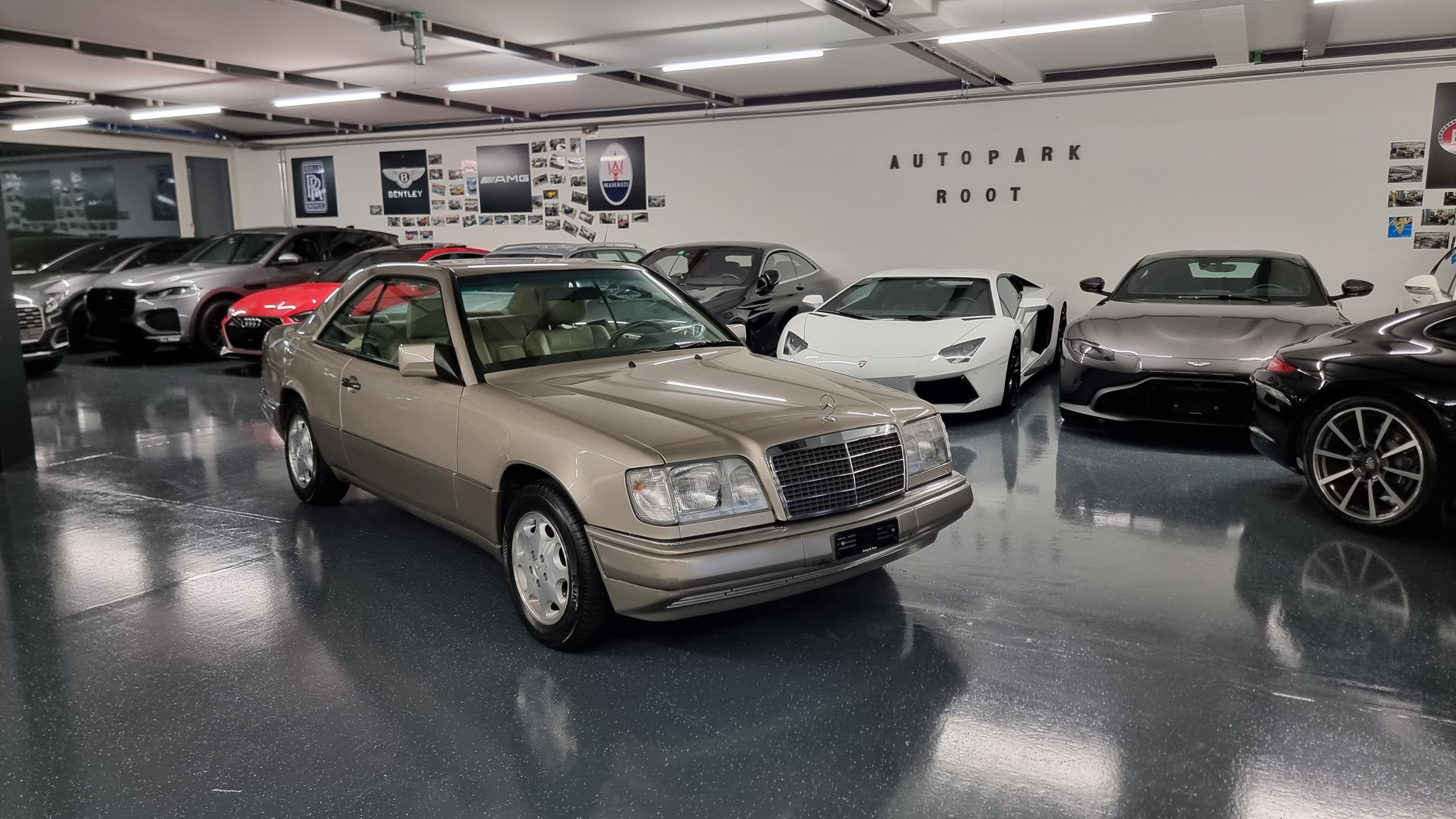 MERCEDES-BENZ E 220 Coupe , Handschaltung