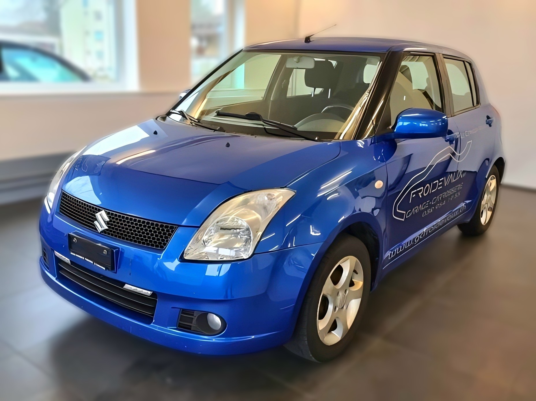 SUZUKI SWIFT 1.3i 16V GL