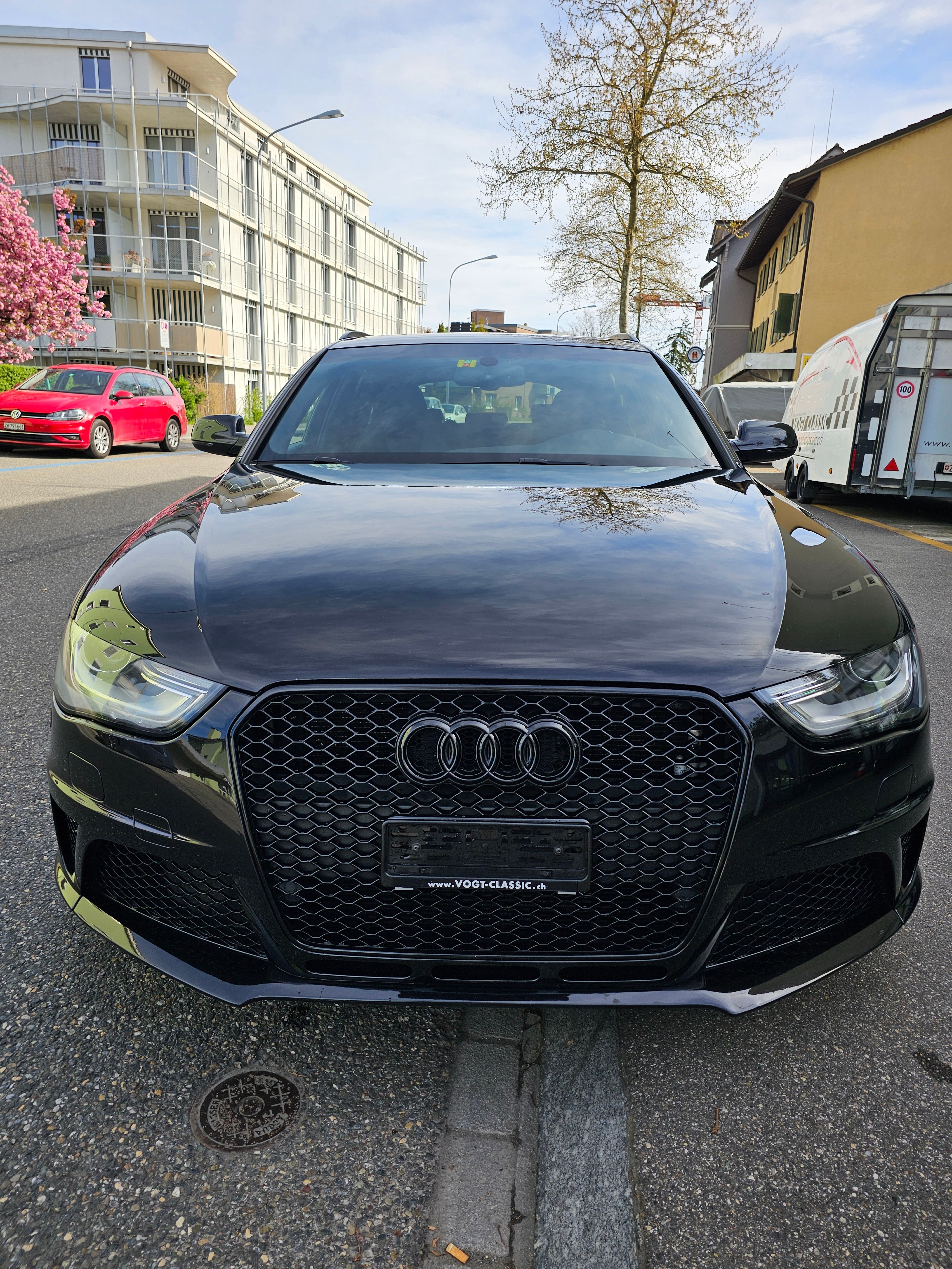 AUDI RS4 Avant 4.2 FSI V8 quattro S-tronic