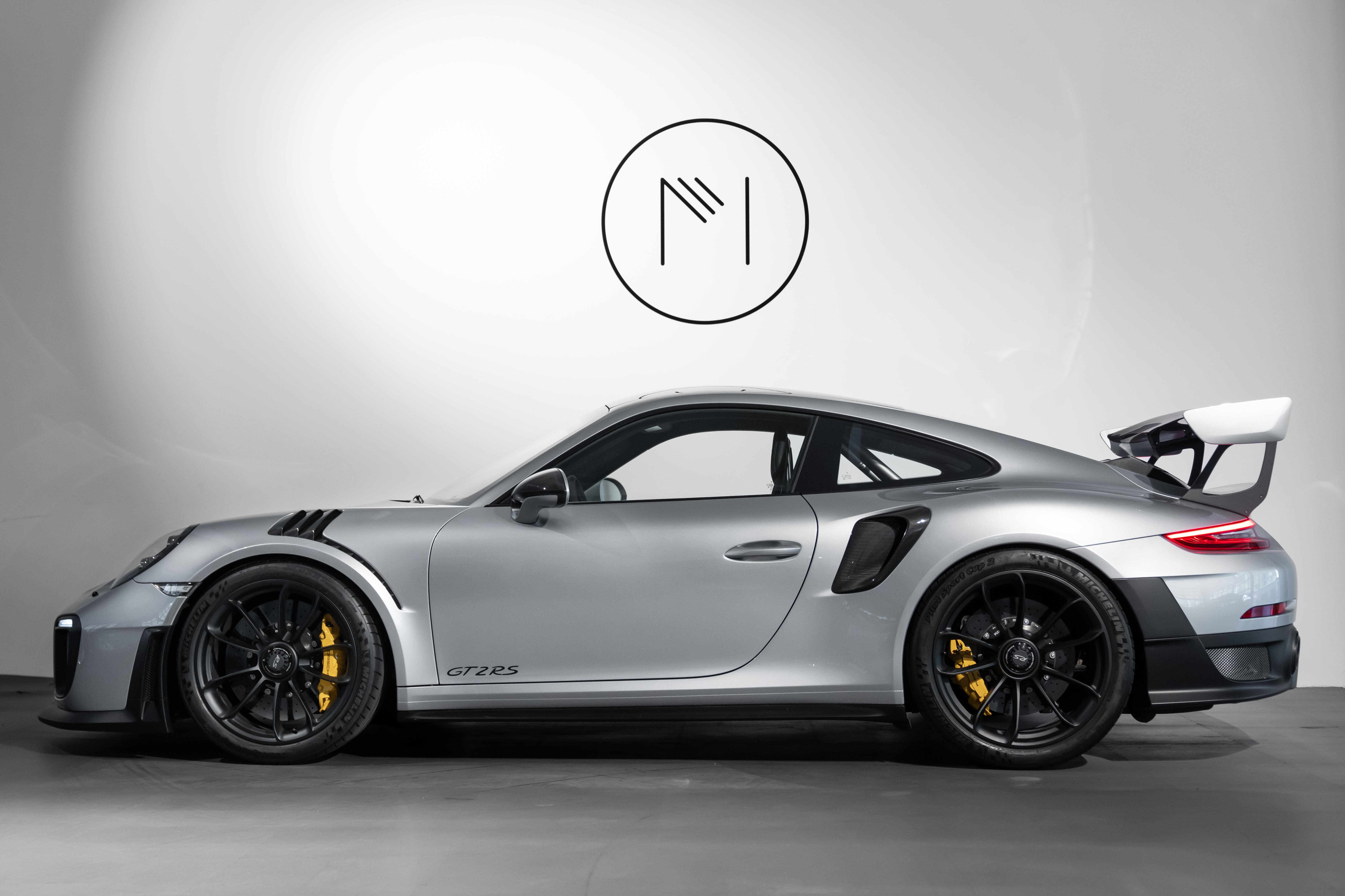 PORSCHE 911 GT2 RS PDK