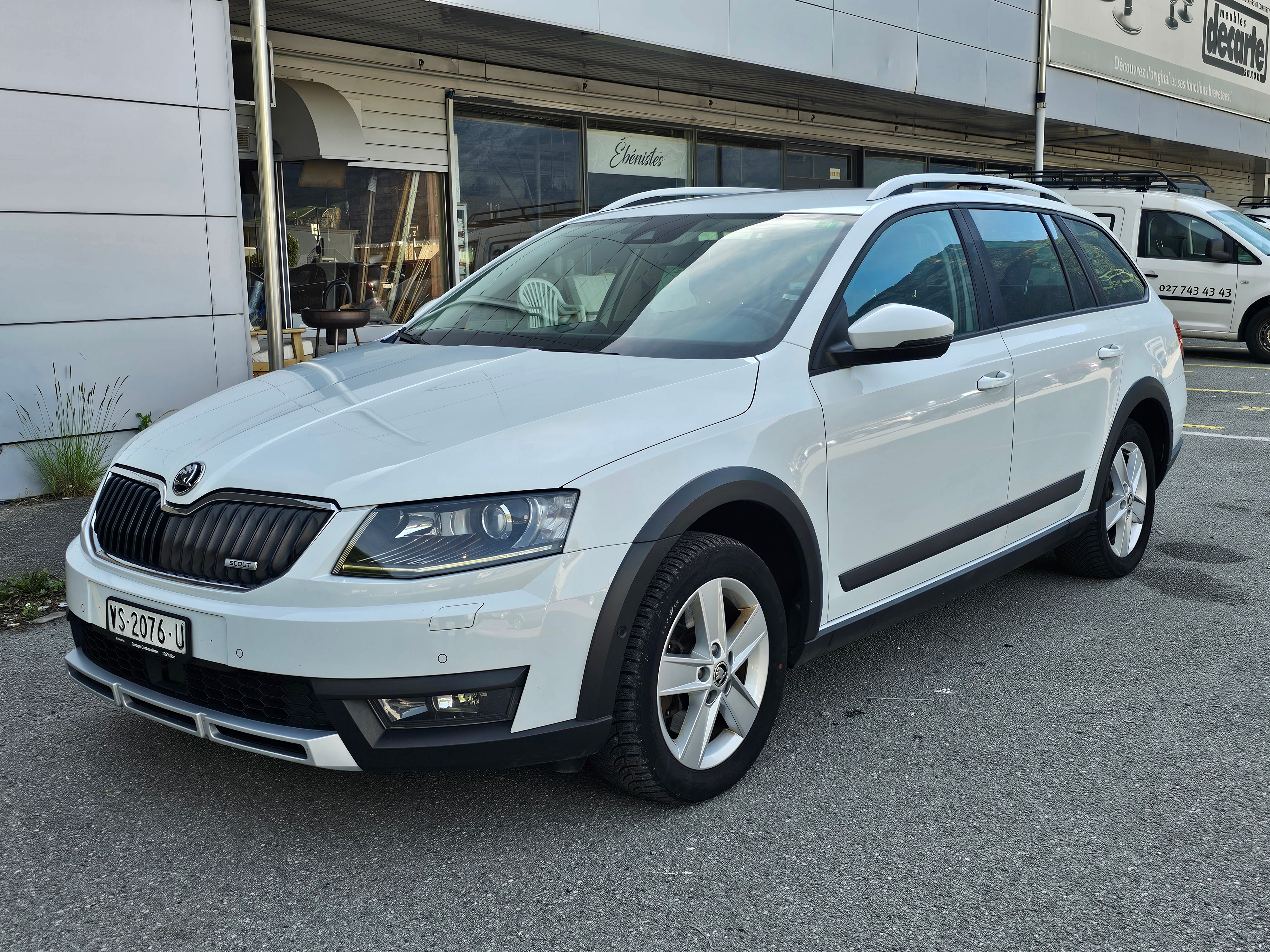 SKODA Octavia Combi 2.0 TDI Scout 4x4 DSG