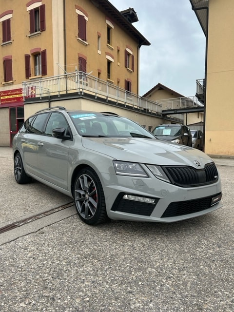 SKODA Octavia Combi 2.0 TSI RS DSG