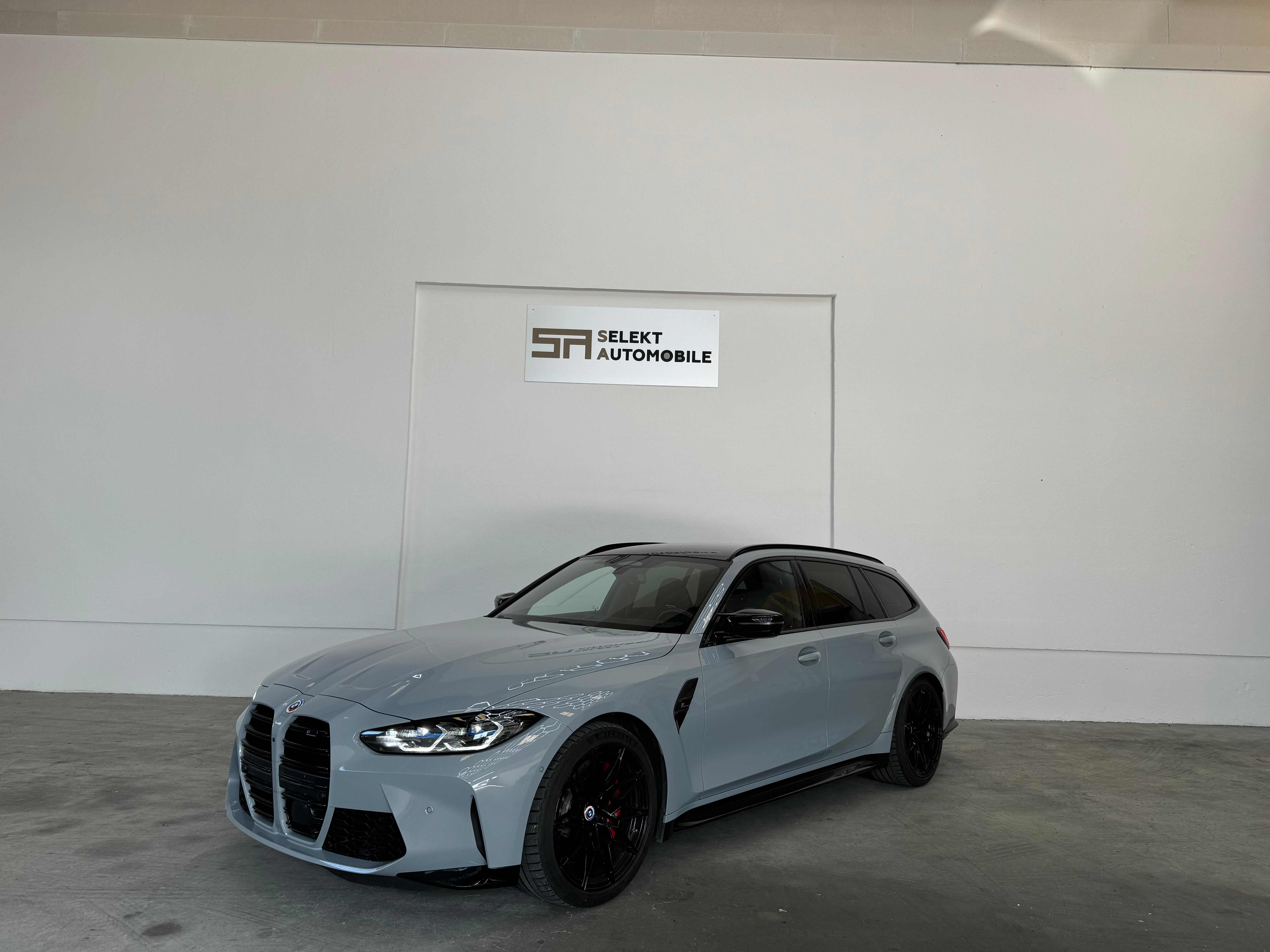 BMW M3 Touring xDrive Competition M Brooklyn Grau