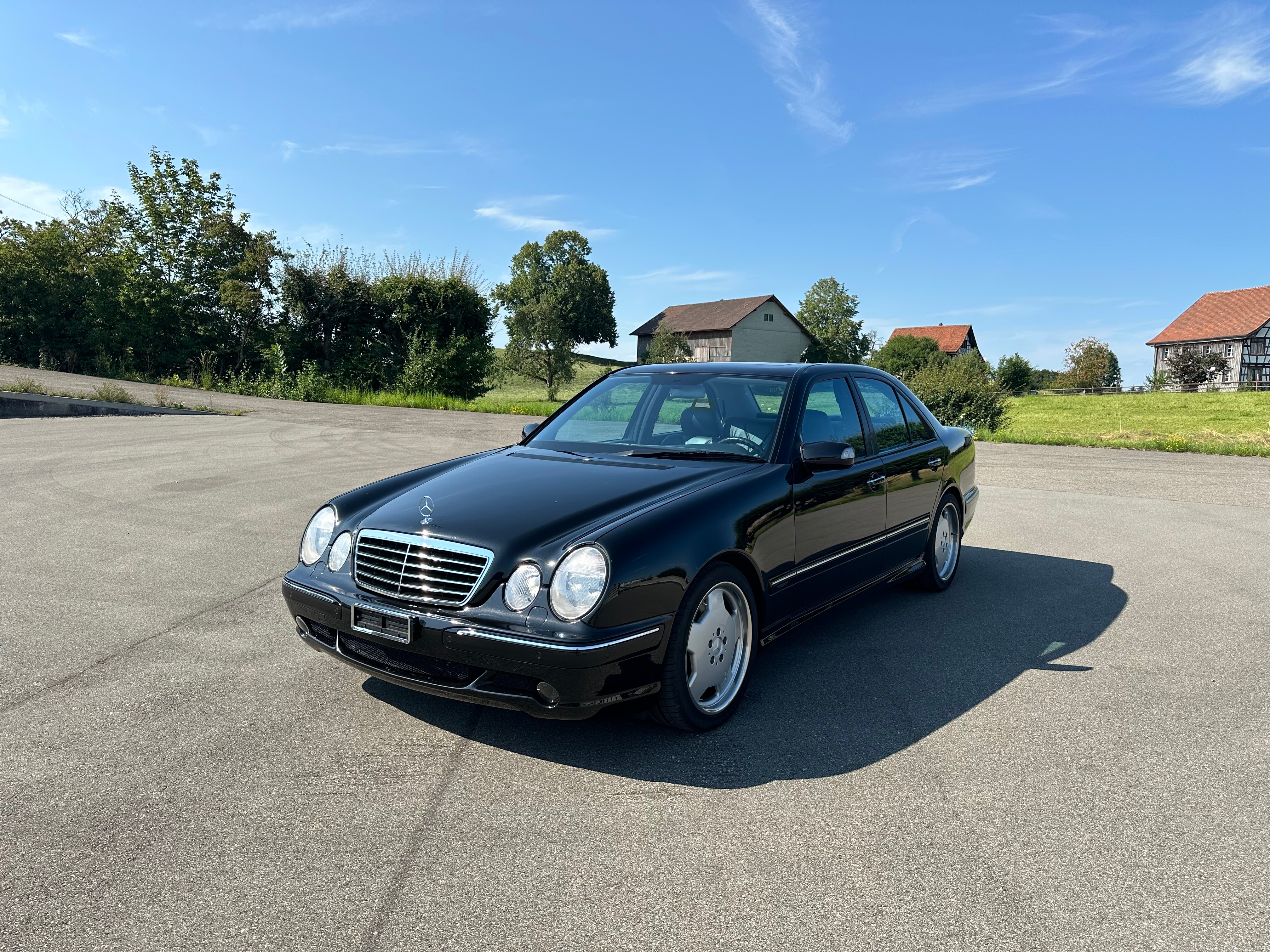 MERCEDES-BENZ E 55 AMG Avantgarde Automatic