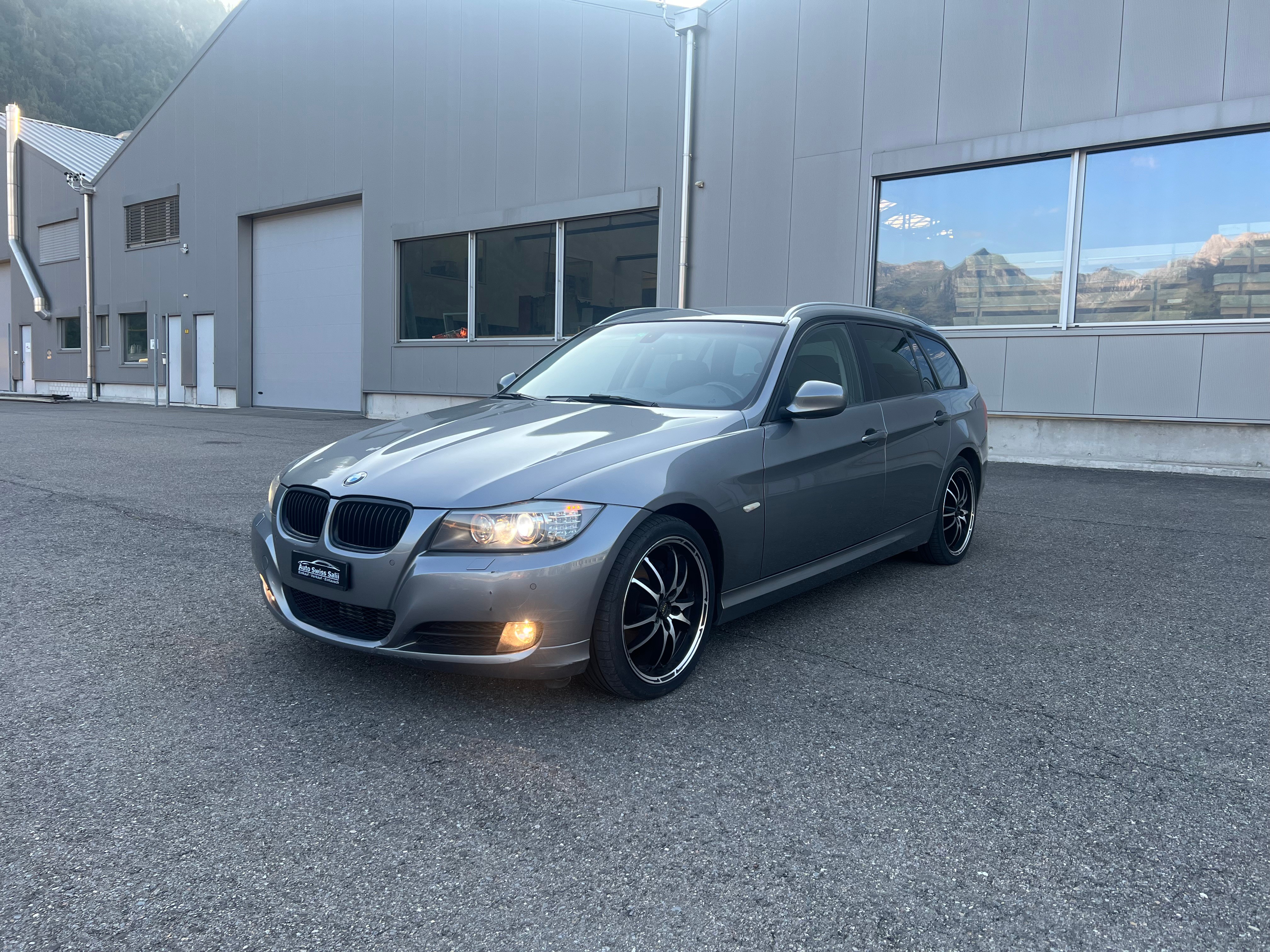 BMW 320d xDrive Touring Steptronic